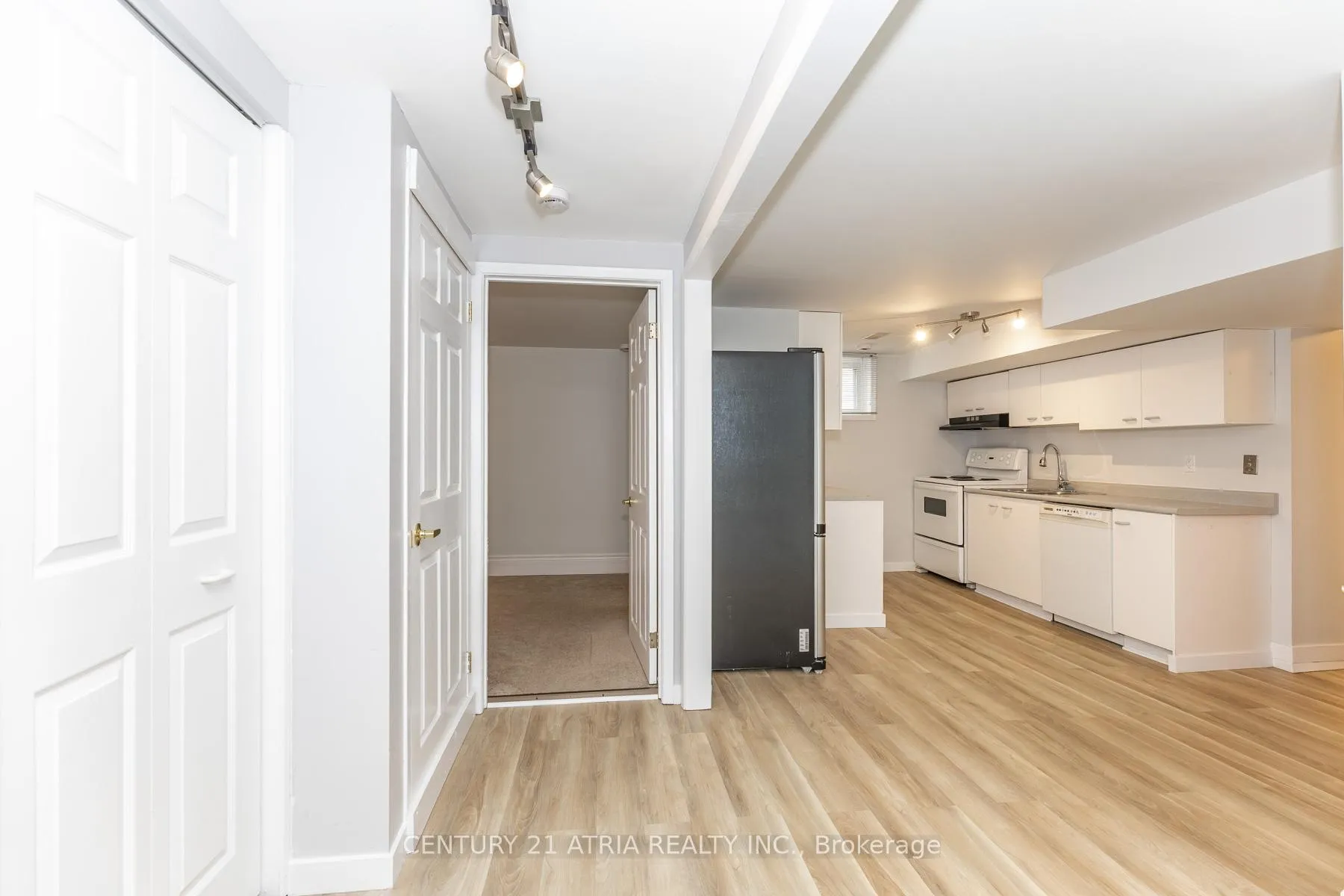 Photo 8 of Unit Bsmt, 805 Batory Avenue, Pickering, West Shore — HOMEH