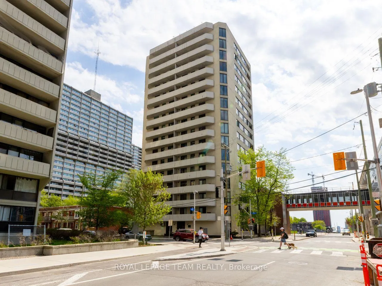 Photo 1 of Unit 404, 200 Bay Street, Ottawa, Ottawa Centre — HOMEH