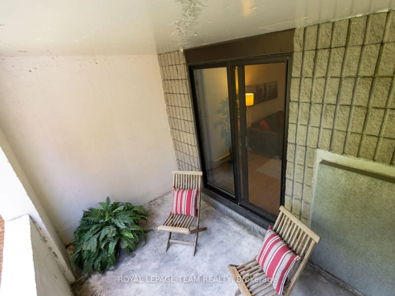Photo 6 of Unit 404, 200 Bay Street, Ottawa, Ottawa Centre — HOMEH
