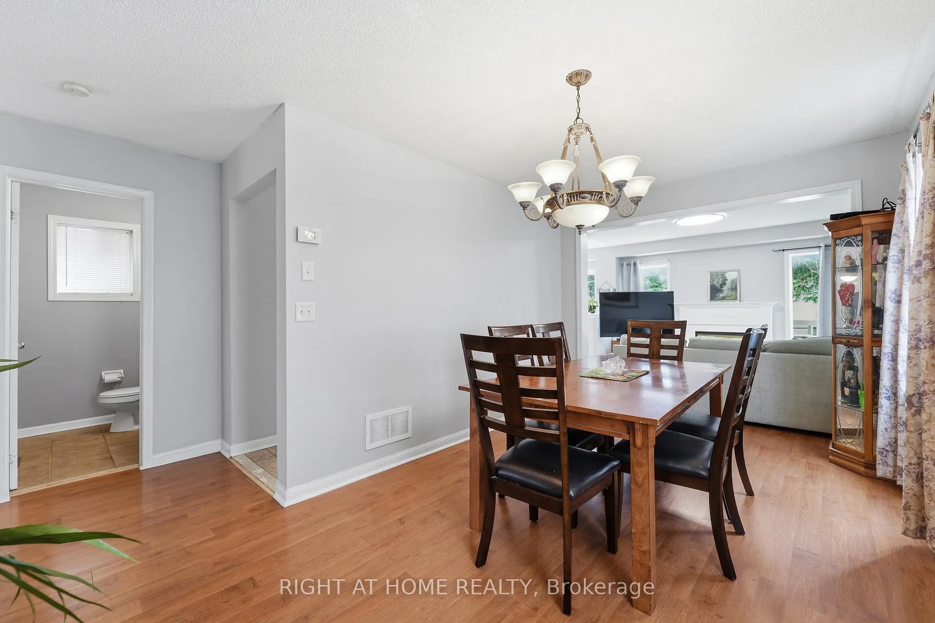 Photo 6 of 83 Headwater Road, Caledon, Bolton West — HOMEH