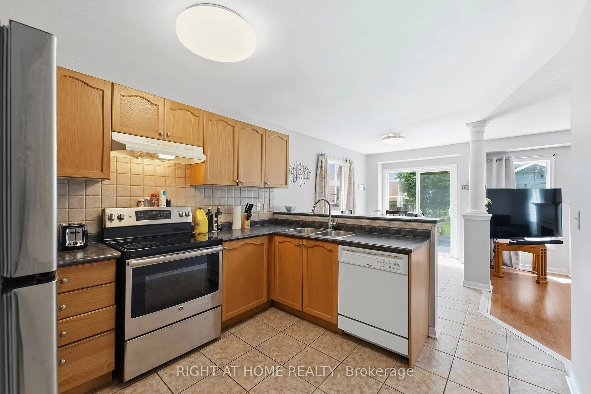 Photo 11 of 83 Headwater Road, Caledon, Bolton West — HOMEH