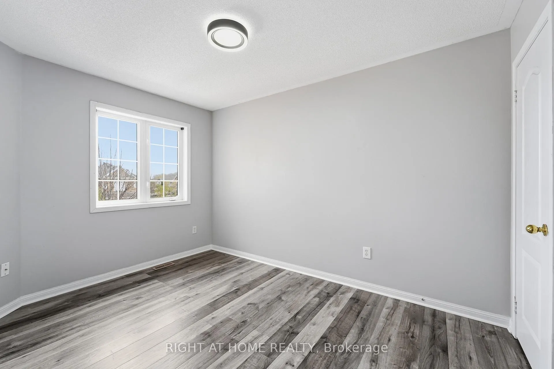 Photo 15 of 83 Headwater Road, Caledon, Bolton West — HOMEH