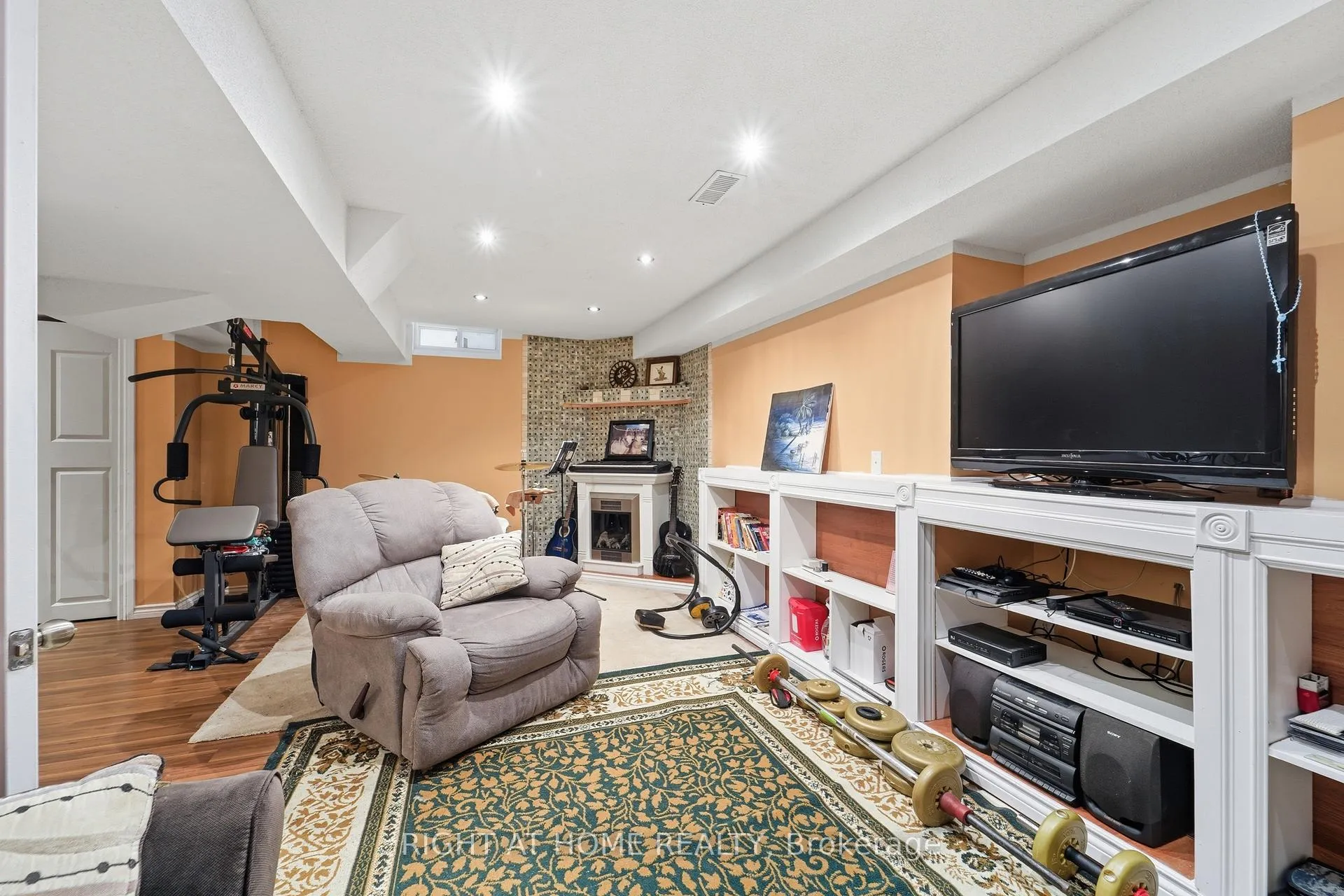 Photo 25 of 83 Headwater Road, Caledon, Bolton West — HOMEH