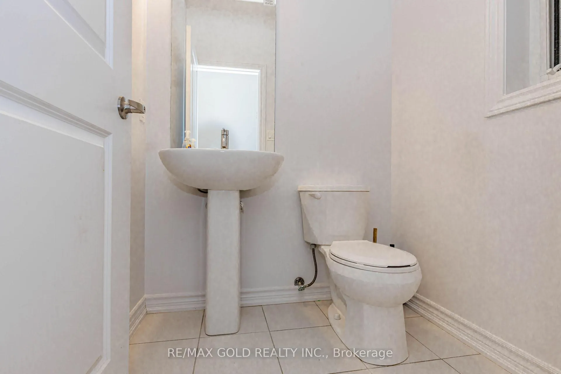 Photo 9 of 112 Seeley Avenue, Southgate — HOMEH