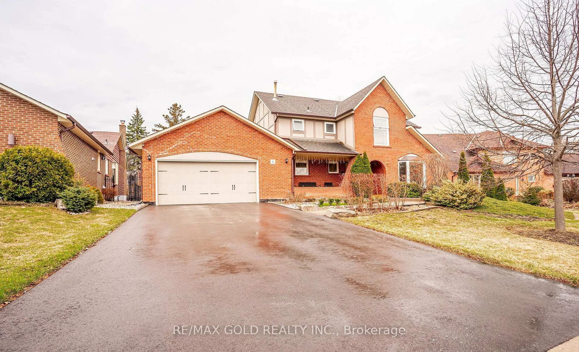Photo 1 of 8 Oldham Crescent, Brampton, Snelgrove — HOMEH