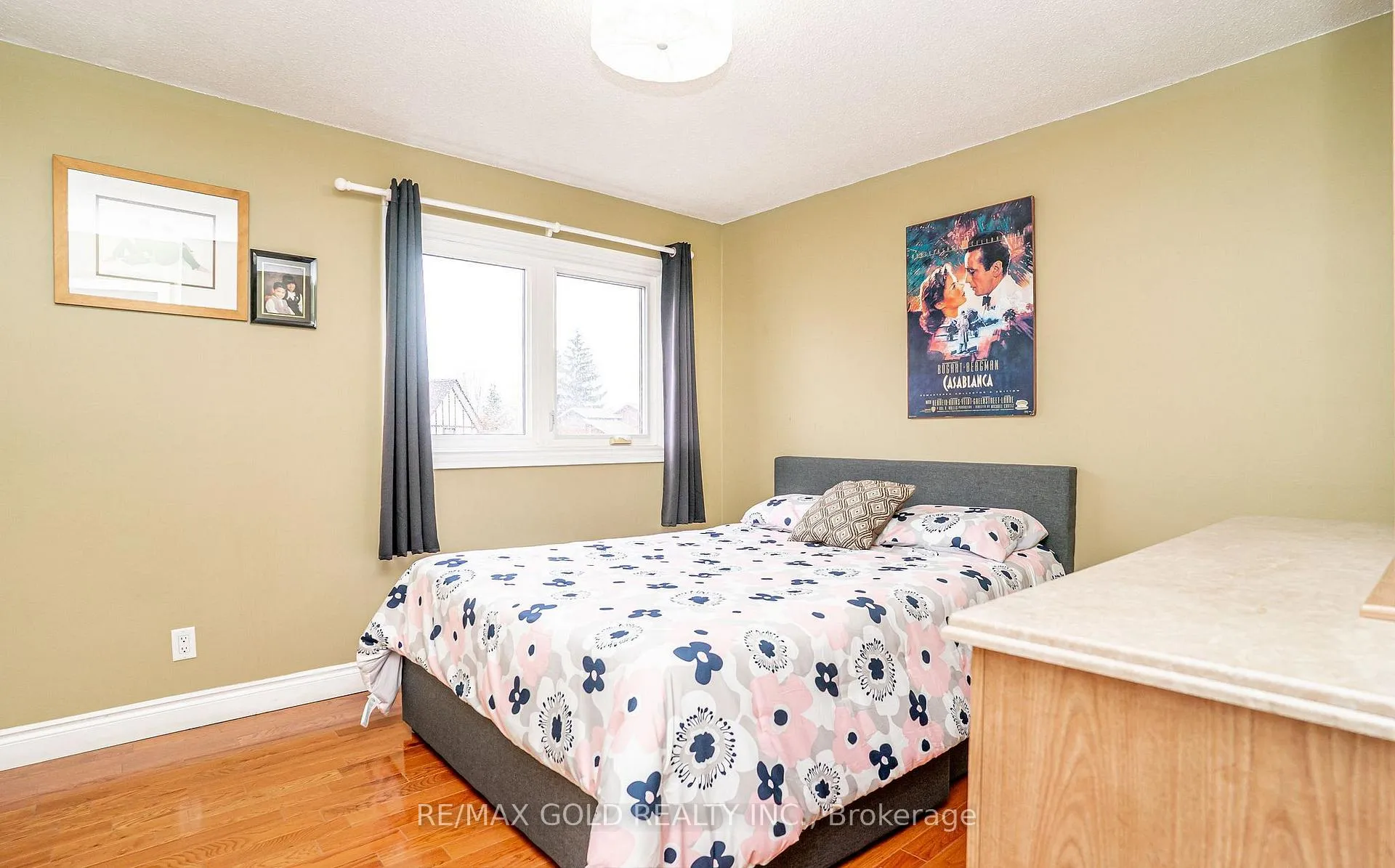 Photo 25 of 8 Oldham Crescent, Brampton, Snelgrove — HOMEH
