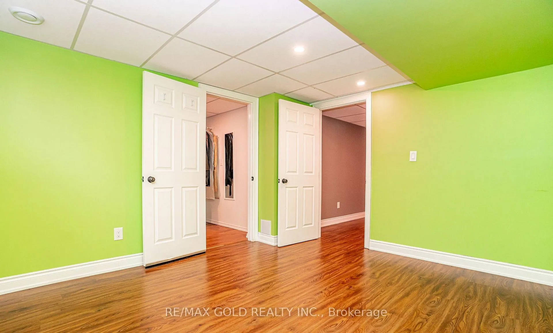 Photo 36 of 8 Oldham Crescent, Brampton, Snelgrove — HOMEH