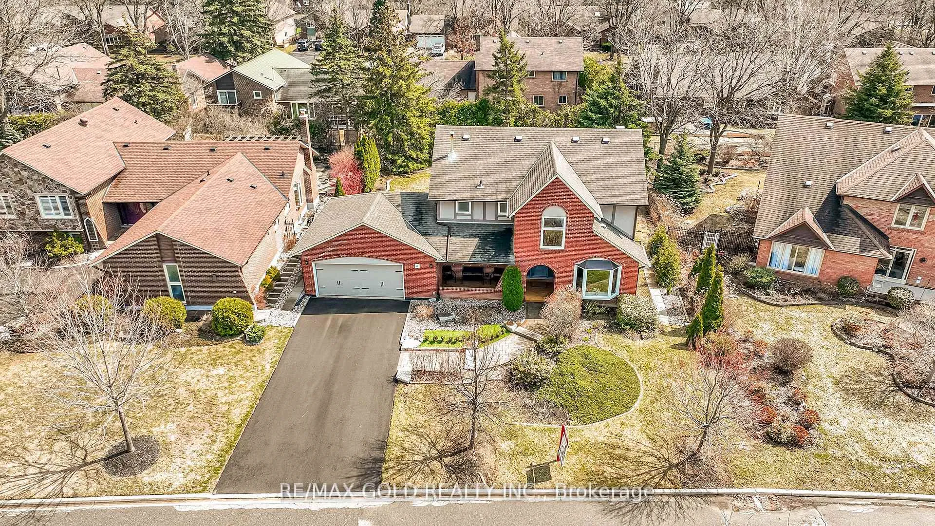 Photo 46 of 8 Oldham Crescent, Brampton, Snelgrove — HOMEH