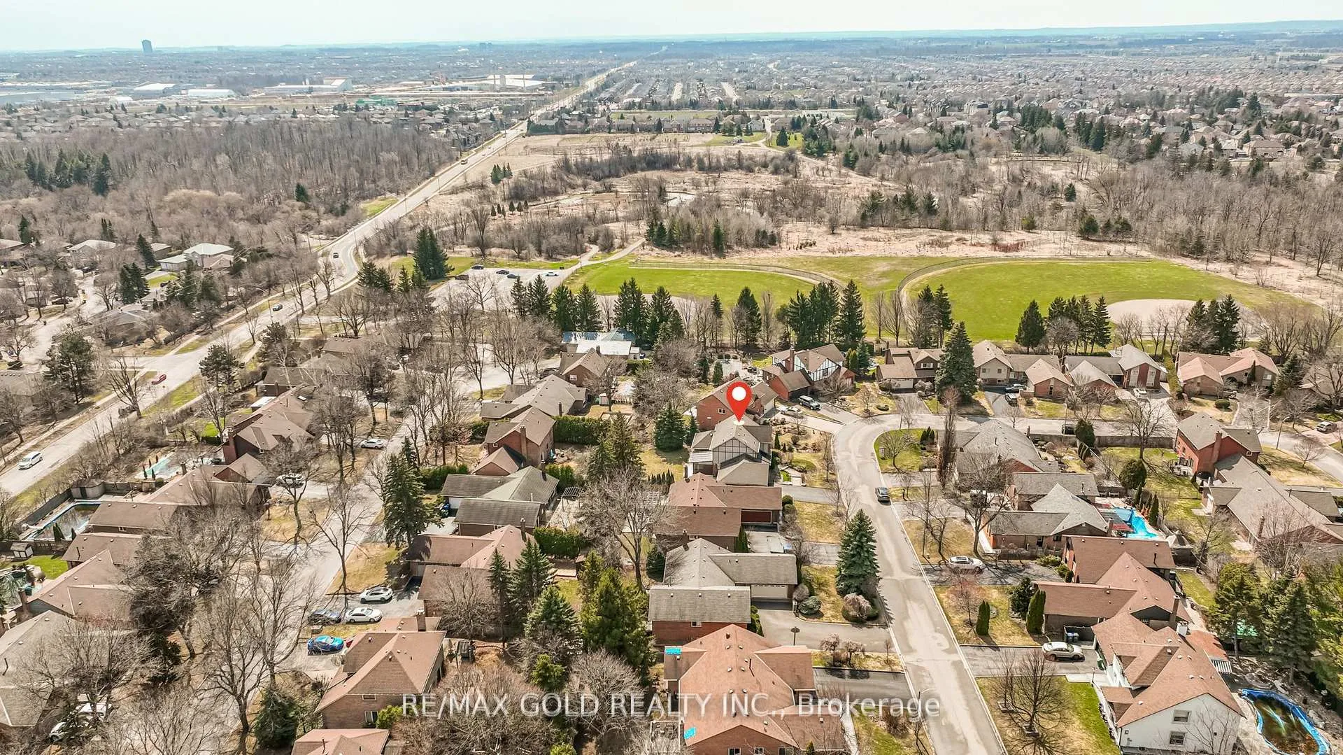 Photo 49 of 8 Oldham Crescent, Brampton, Snelgrove — HOMEH