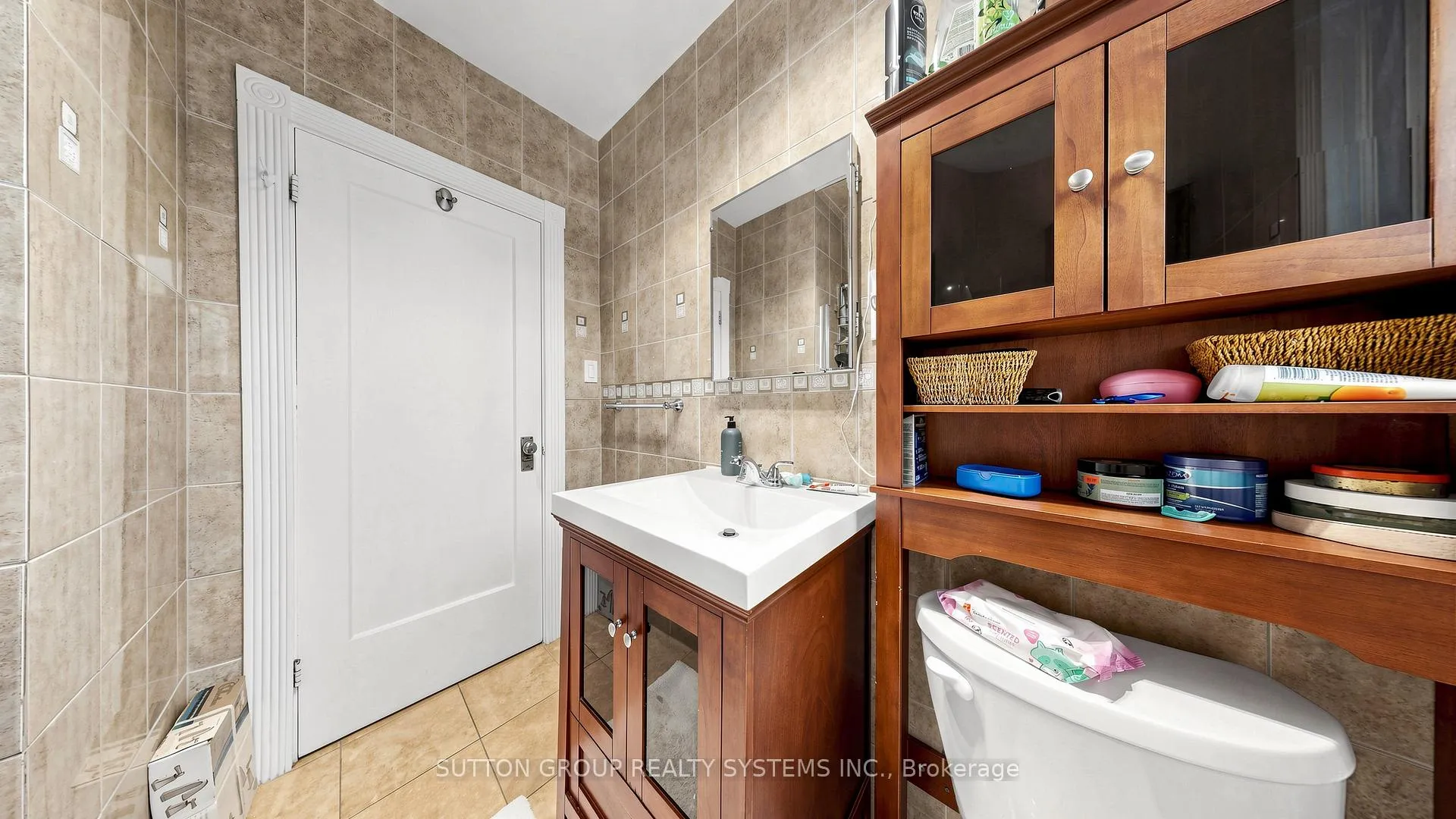 Photo 13 of 14 Elsfield Road, Etobicoke, Stonegate-Queensway — HOMEH