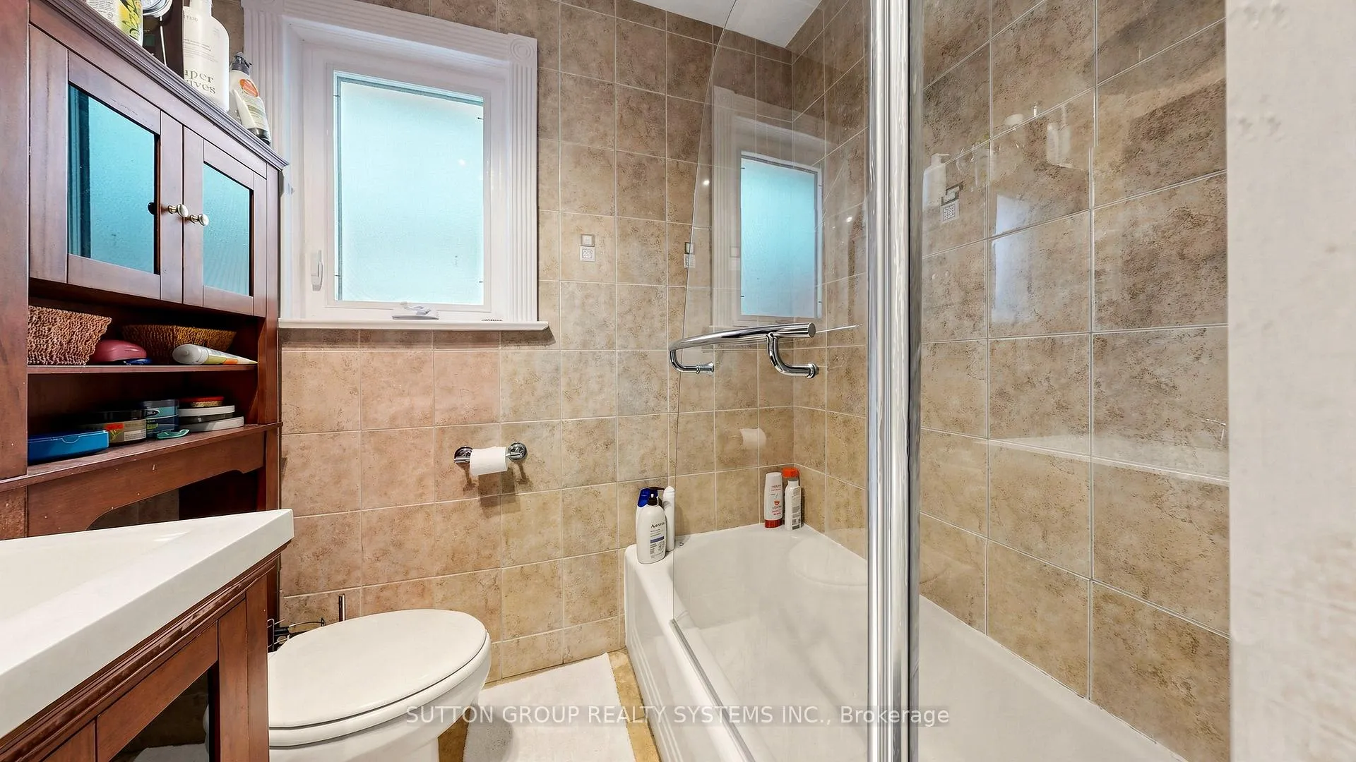Photo 15 of 14 Elsfield Road, Etobicoke, Stonegate-Queensway — HOMEH