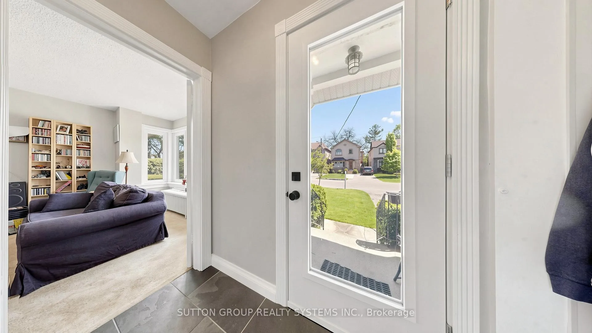 Photo 17 of 14 Elsfield Road, Etobicoke, Stonegate-Queensway — HOMEH