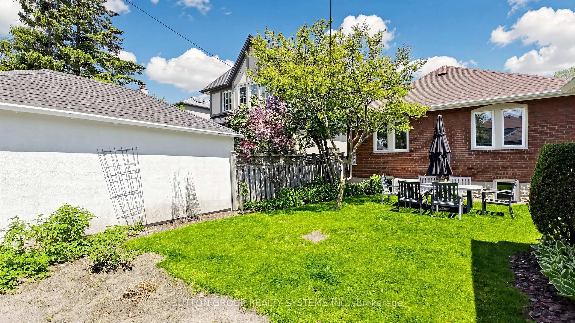 Photo 33 of 14 Elsfield Road, Etobicoke, Stonegate-Queensway — HOMEH