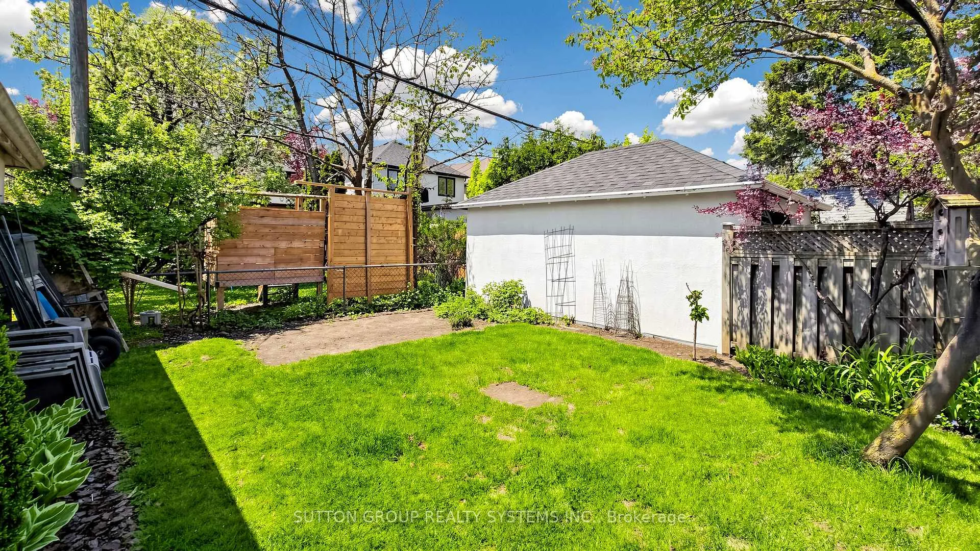 Photo 34 of 14 Elsfield Road, Etobicoke, Stonegate-Queensway — HOMEH