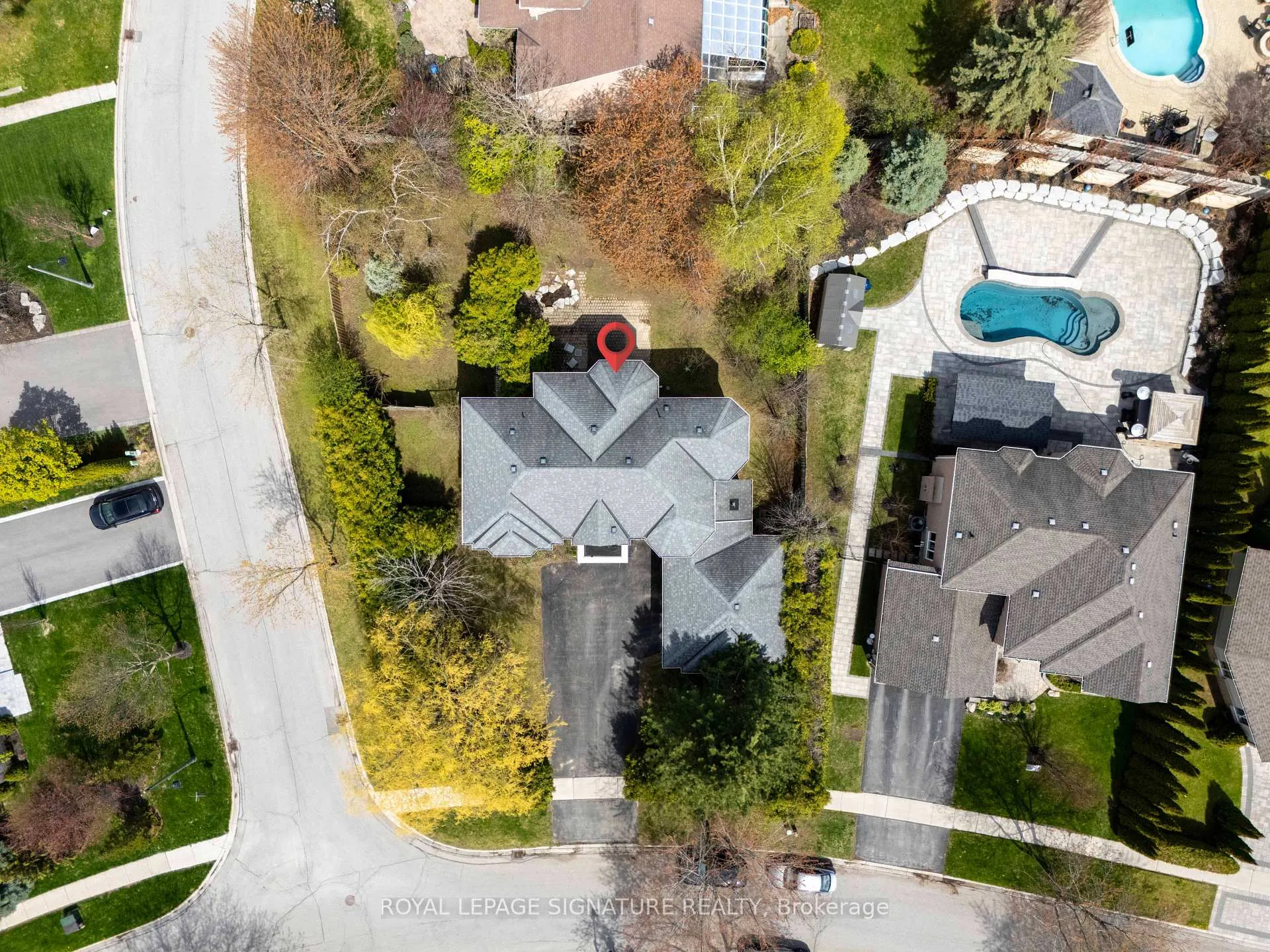 Photo 28 of 250 Laurentian Boulevard, Vaughan, Rural Vaughan — HOMEH