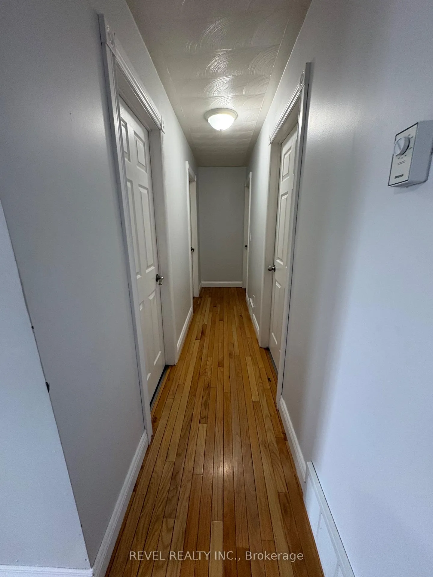 Photo 13 of 97 Fourteenth Avenue, Cochrane — HOMEH