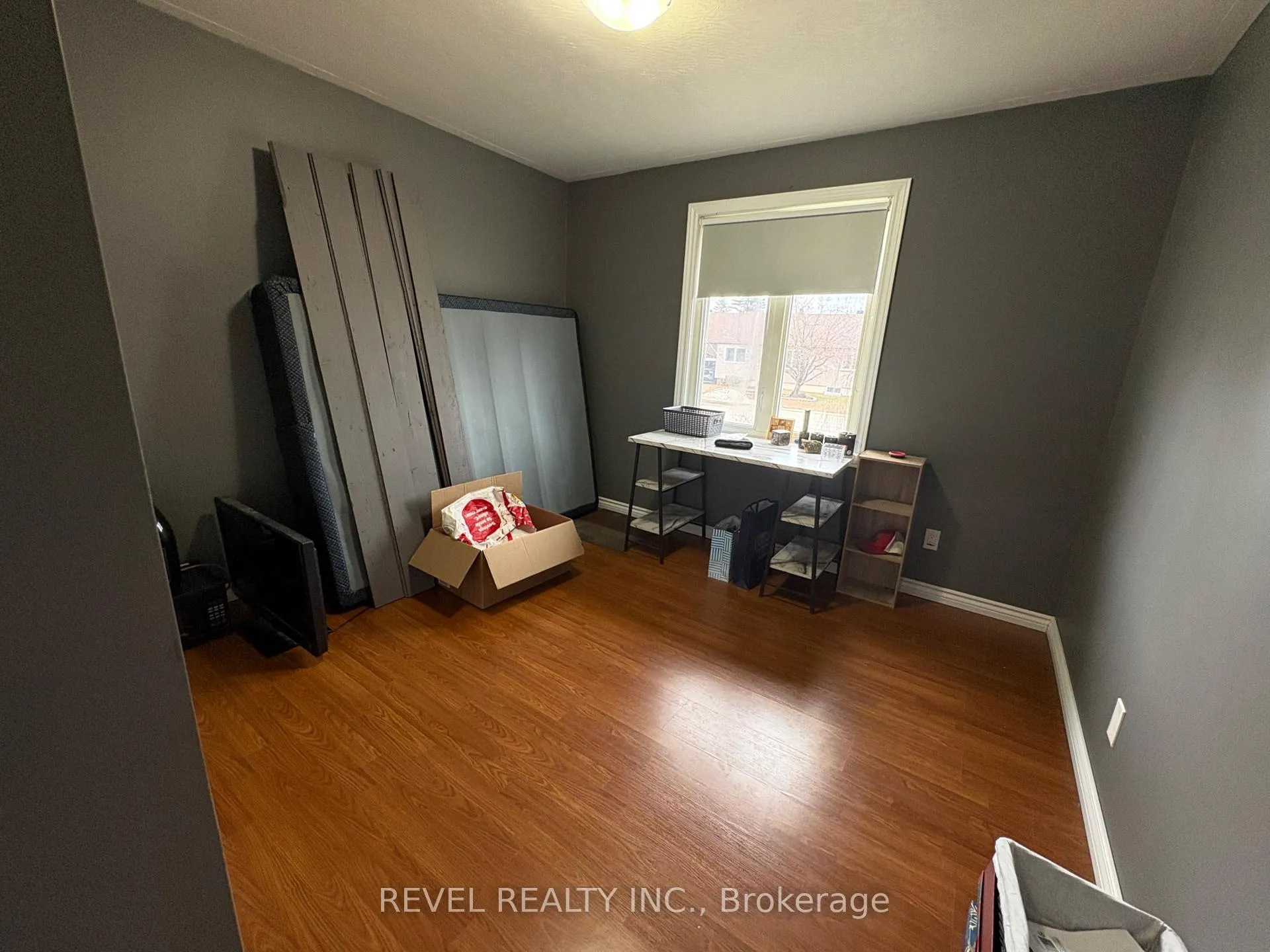 Photo 18 of 97 Fourteenth Avenue, Cochrane — HOMEH