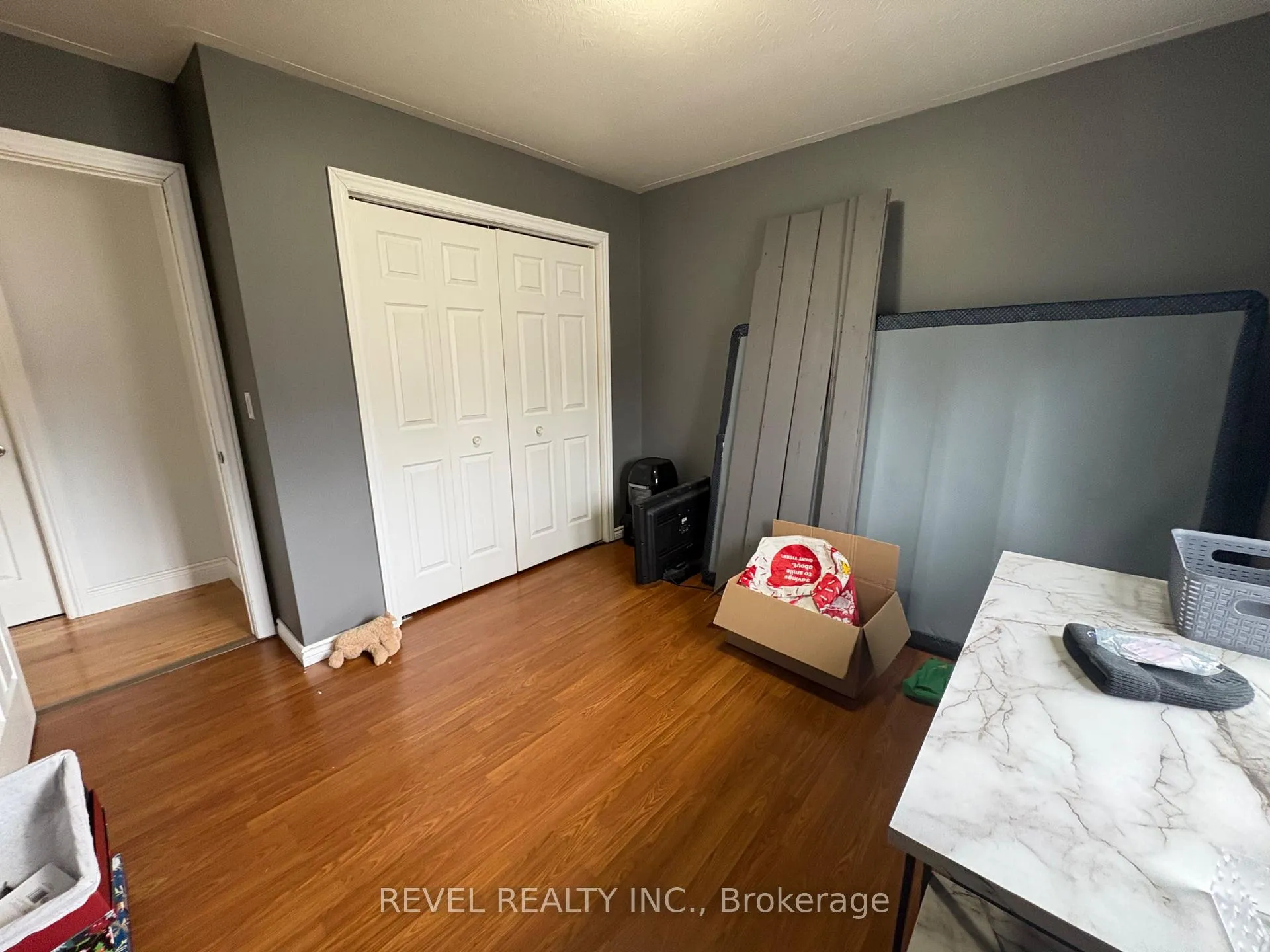 Photo 19 of 97 Fourteenth Avenue, Cochrane — HOMEH