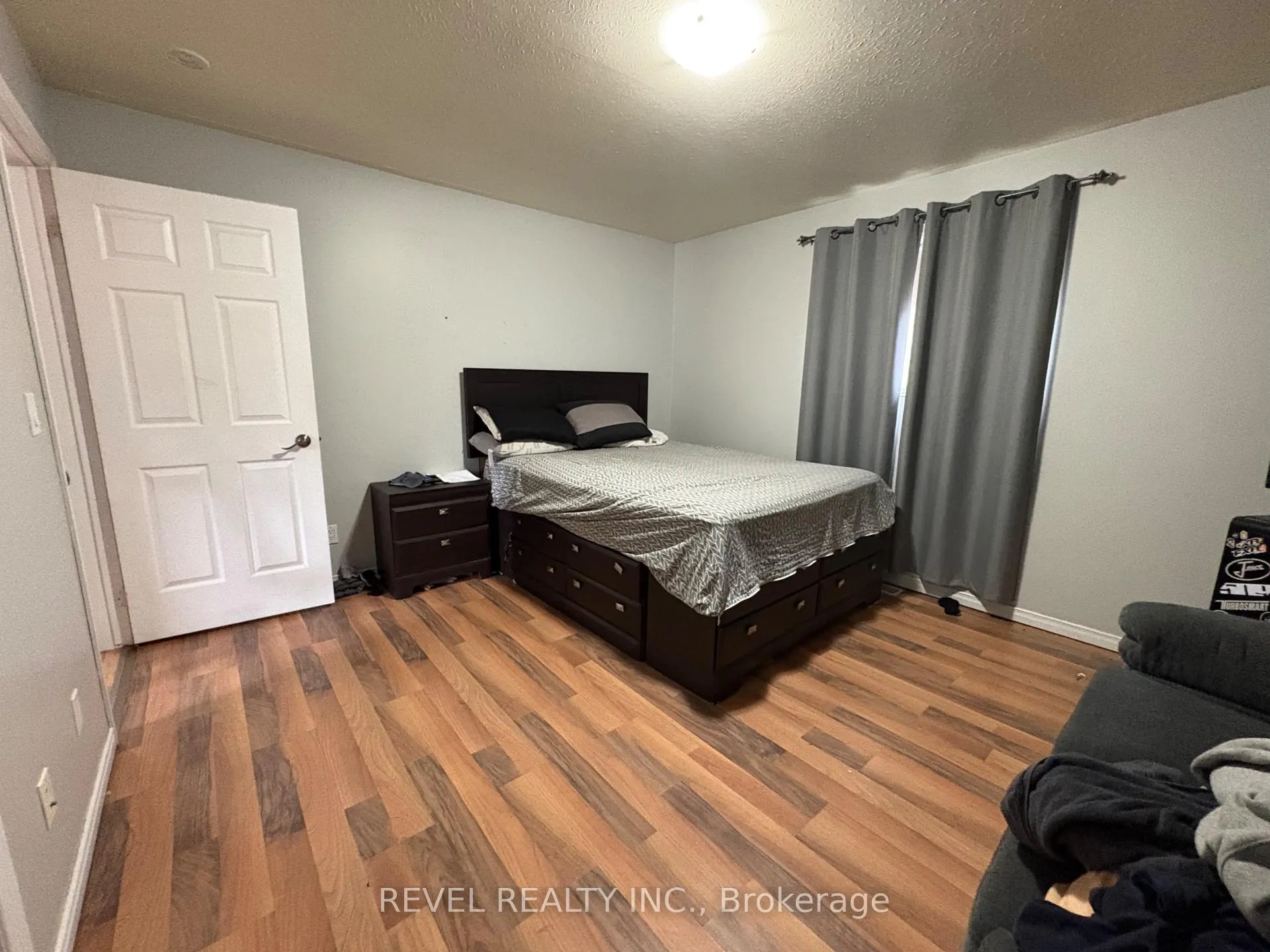Photo 20 of 97 Fourteenth Avenue, Cochrane — HOMEH