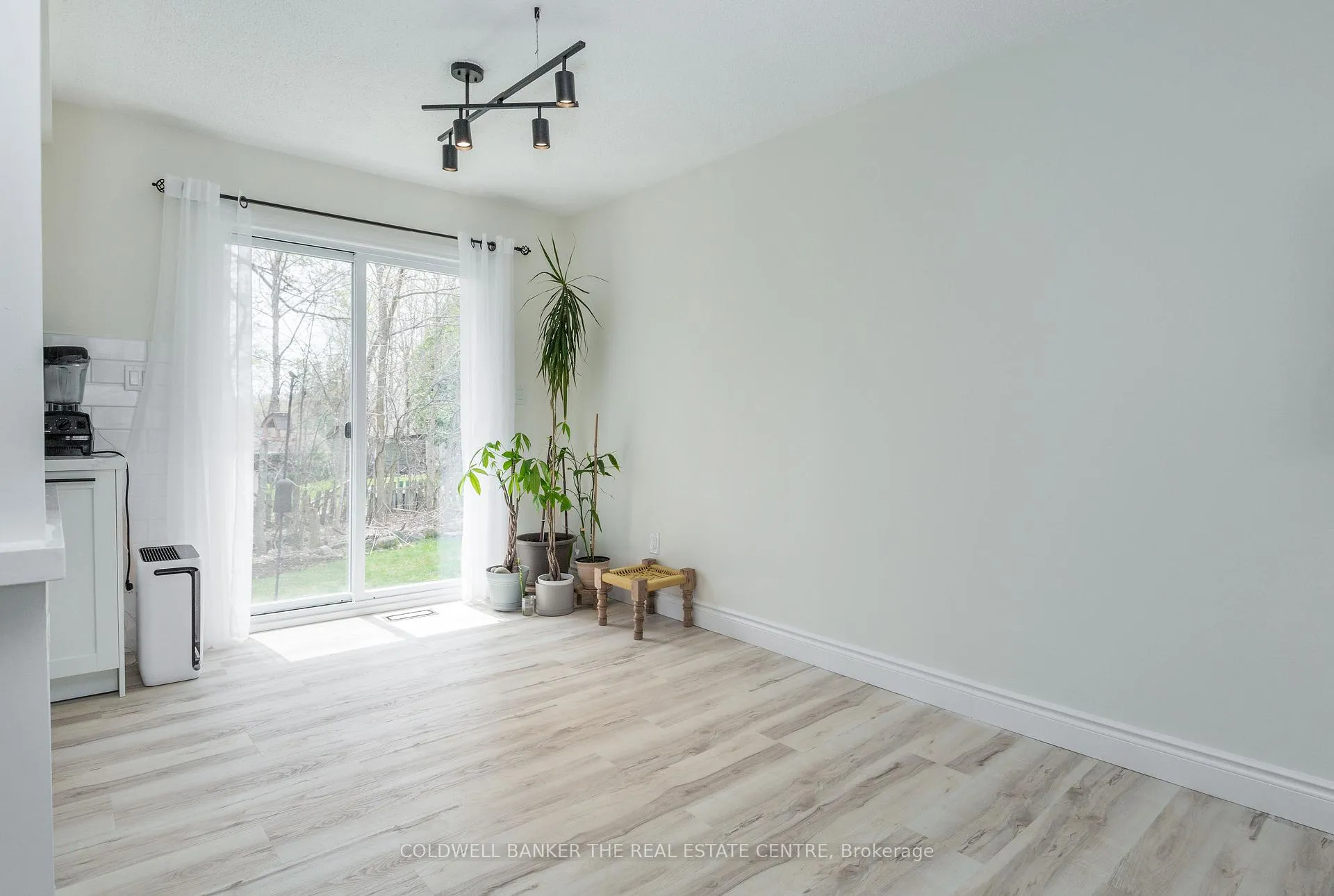 Photo 10 of 461 Alberta Street, Tay, Port McNicoll — HOMEH