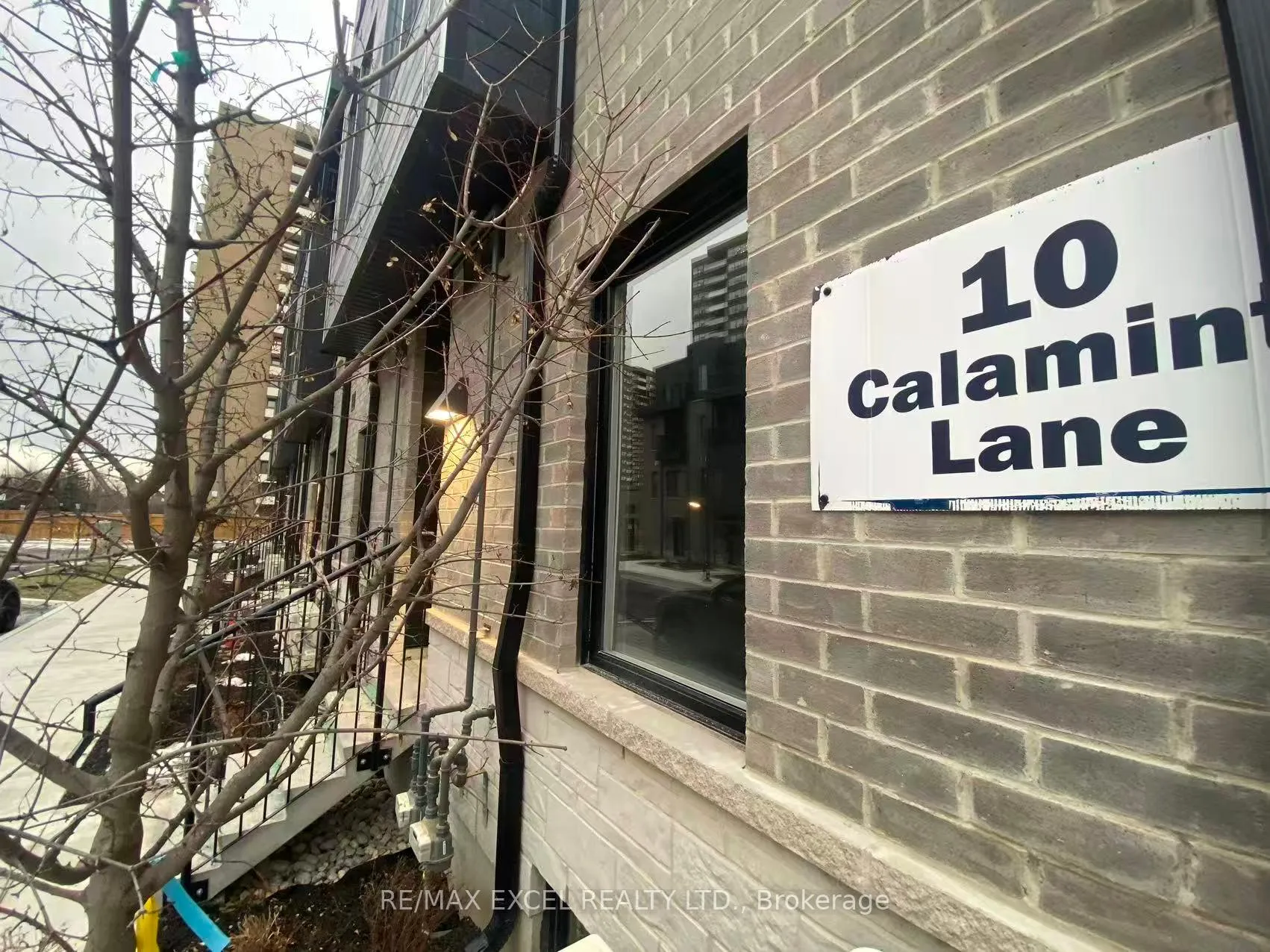 Front of Unit 61, 10 Calamint Lane