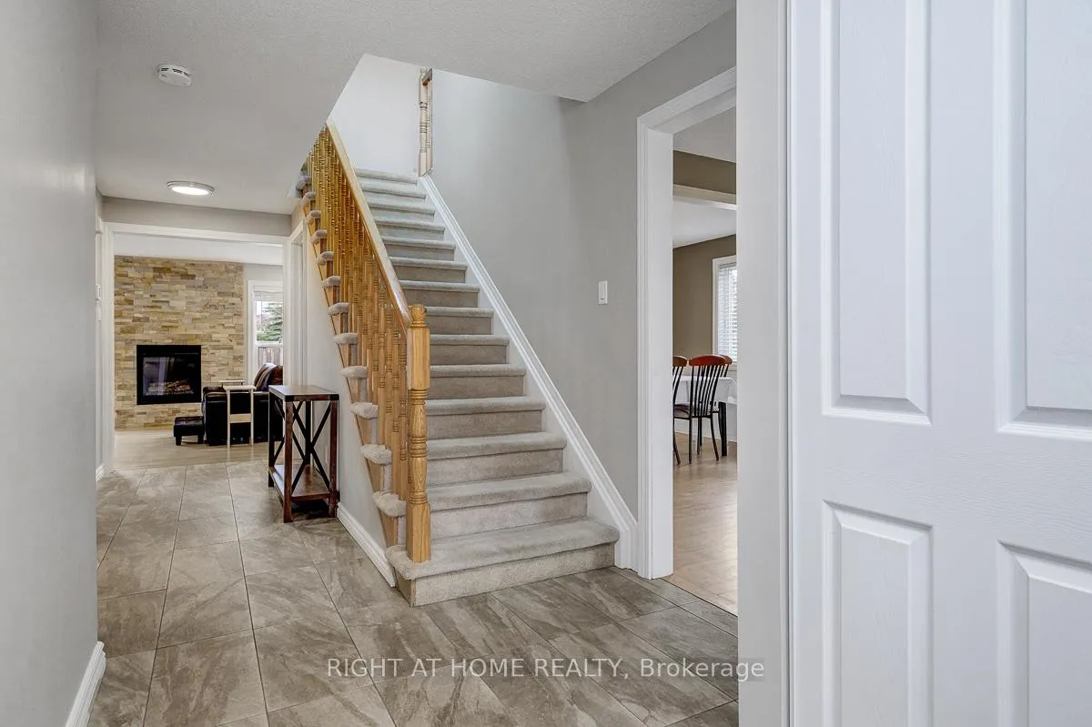 Photo 3 of 1899 Rosewind Court, Ottawa, Chapel Hill — HOMEH