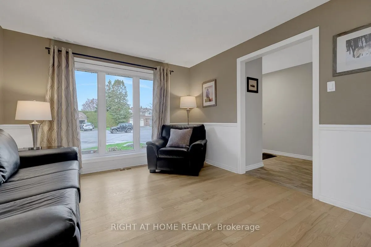 Photo 4 of 1899 Rosewind Court, Ottawa, Chapel Hill — HOMEH