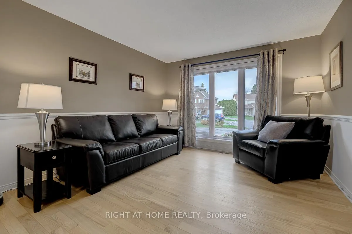 Photo 5 of 1899 Rosewind Court, Ottawa, Chapel Hill — HOMEH
