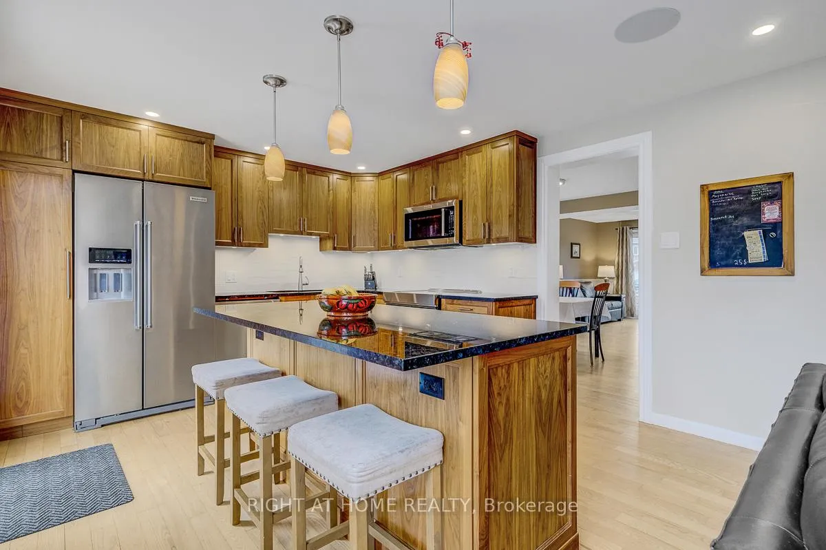 Photo 8 of 1899 Rosewind Court, Ottawa, Chapel Hill — HOMEH