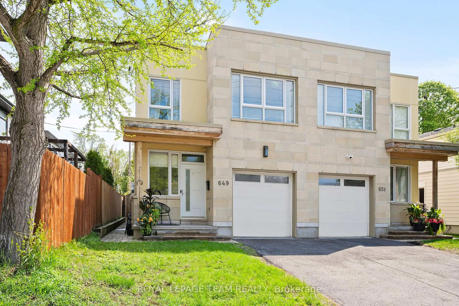 Front of 649 Churchill Avenue N