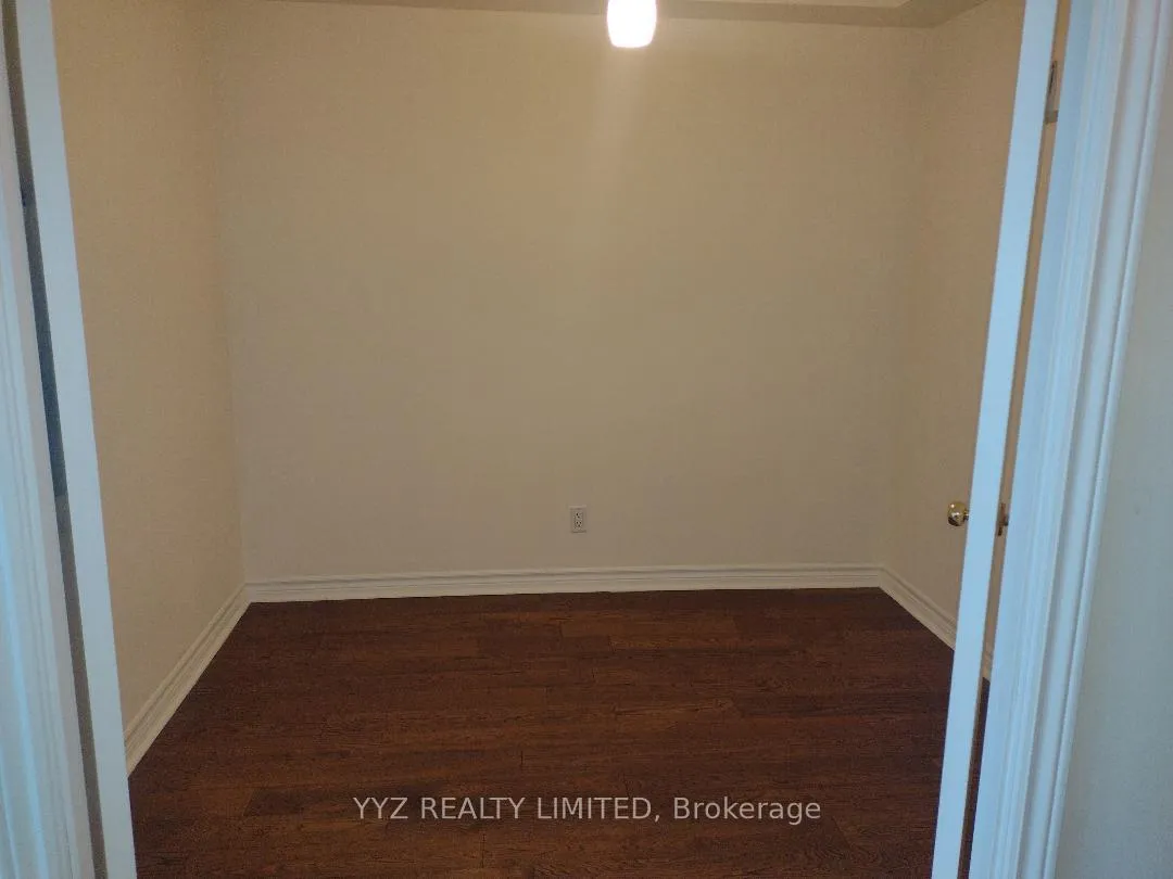 Photo 4 of Unit 1702, 88 Promenade Circle, Vaughan, Brownridge — HOMEH