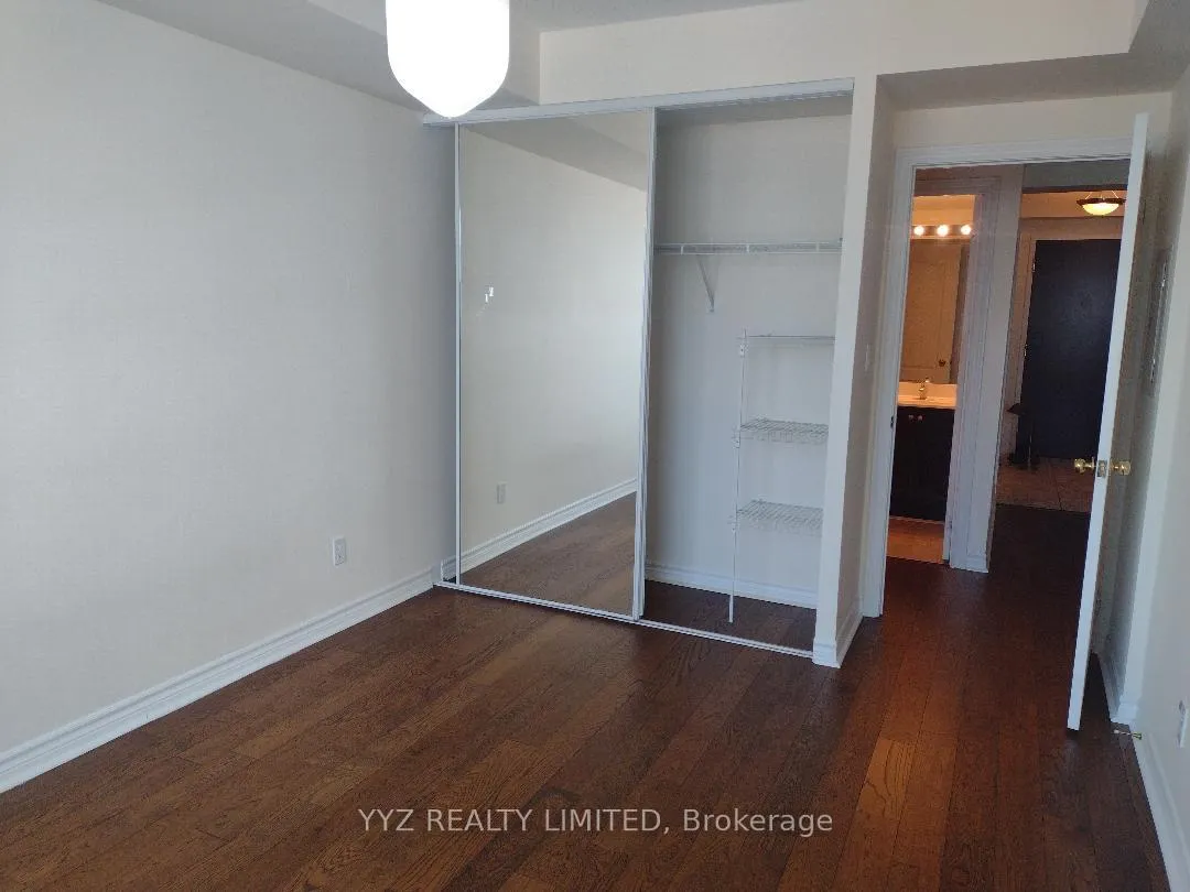 Photo 6 of Unit 1702, 88 Promenade Circle, Vaughan, Brownridge — HOMEH