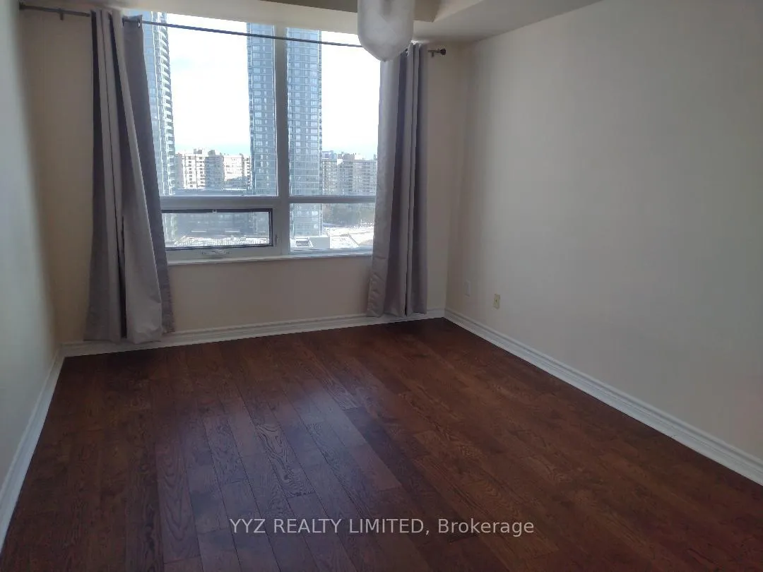 Photo 7 of Unit 1702, 88 Promenade Circle, Vaughan, Brownridge — HOMEH