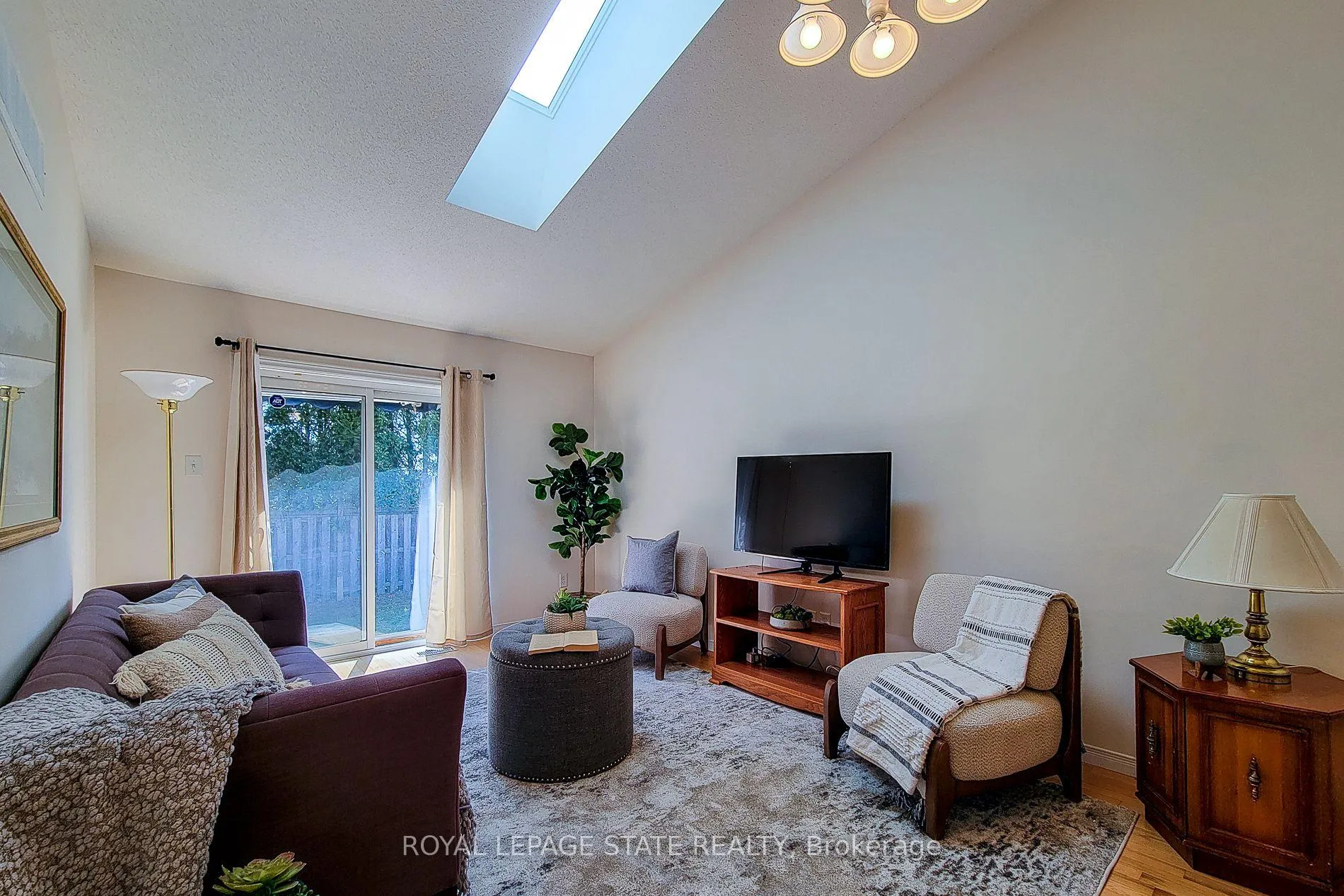 Photo 7 of Unit 22, 751 Rymal Road W, Hamilton, Carpenter — HOMEH