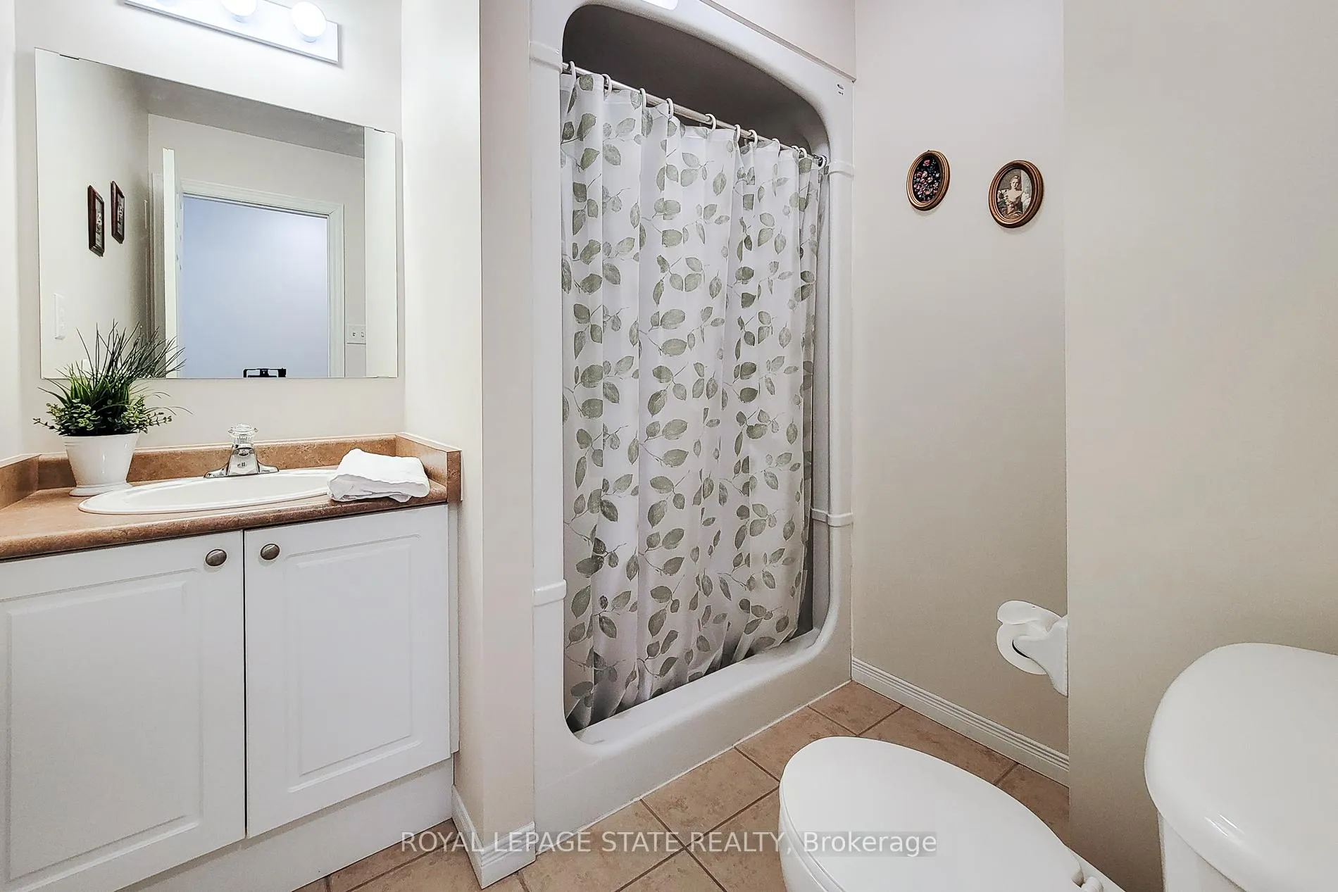Photo 27 of Unit 22, 751 Rymal Road W, Hamilton, Carpenter — HOMEH