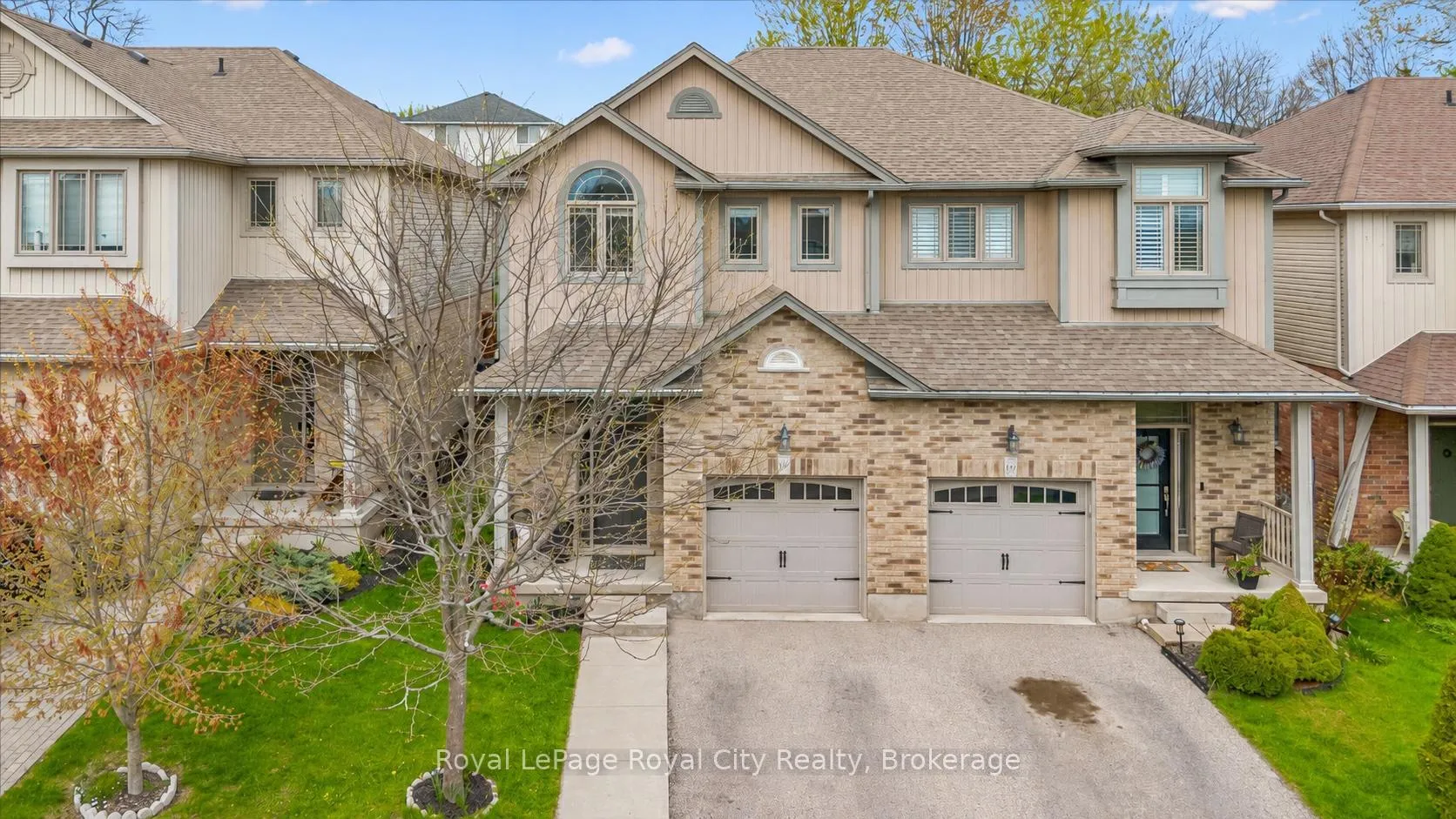 Front of 144 Kemp Crescent