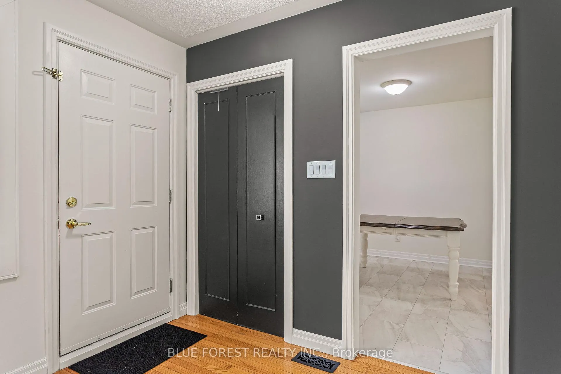 Photo 5 of 255 Delta Place, London, South D — HOMEH