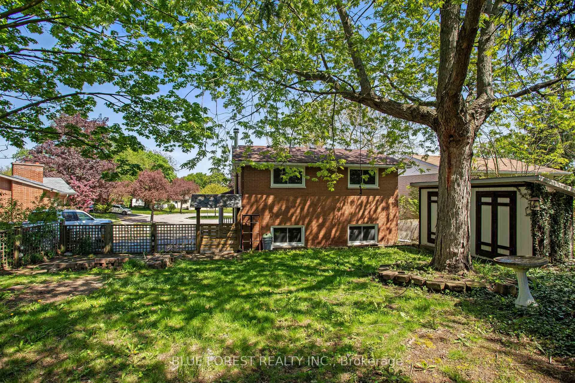 Photo 37 of 255 Delta Place, London, South D — HOMEH