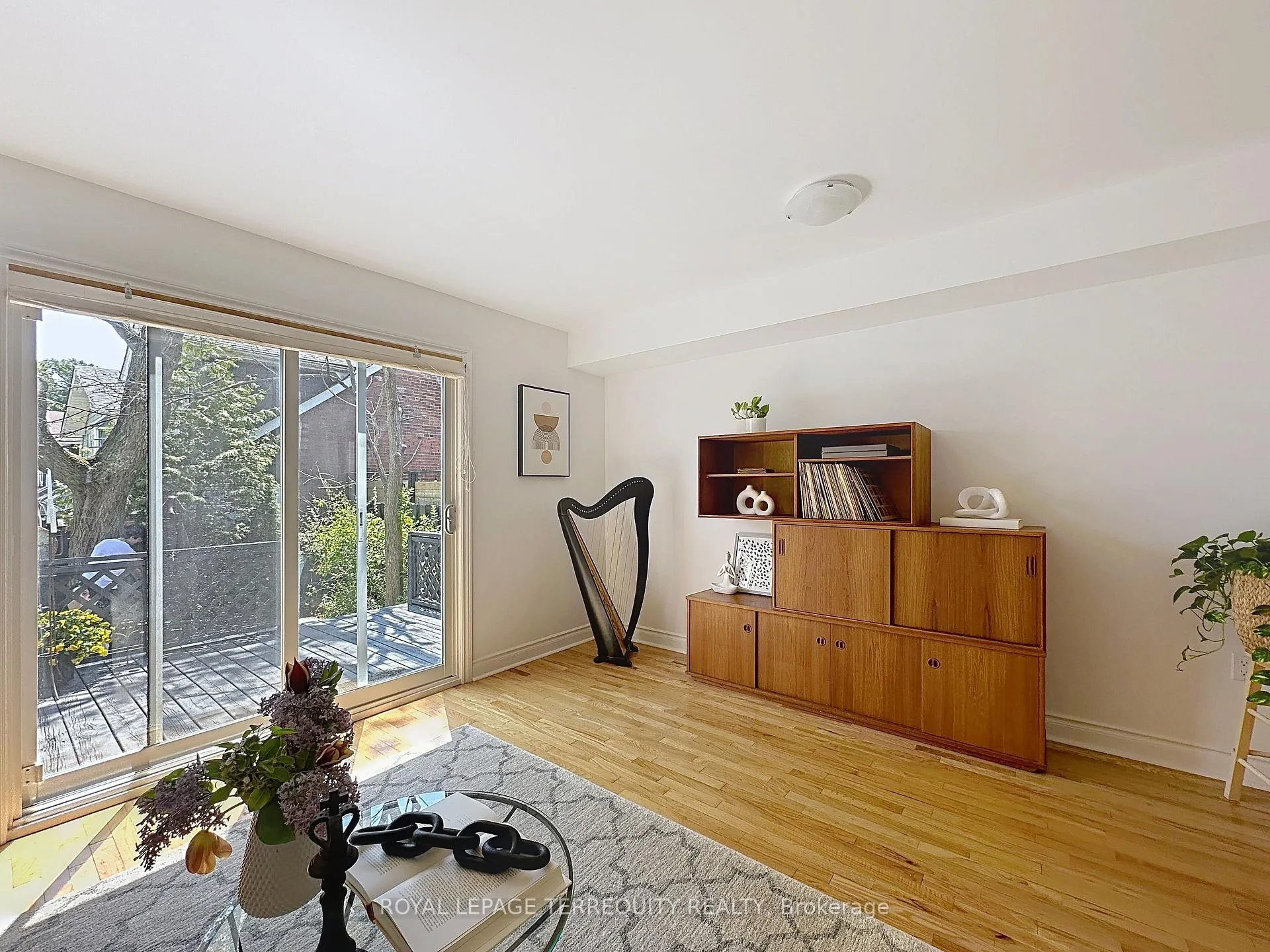Photo 3 of 57 Queensdale Avenue, Toronto, Danforth Village-East York — HOMEH