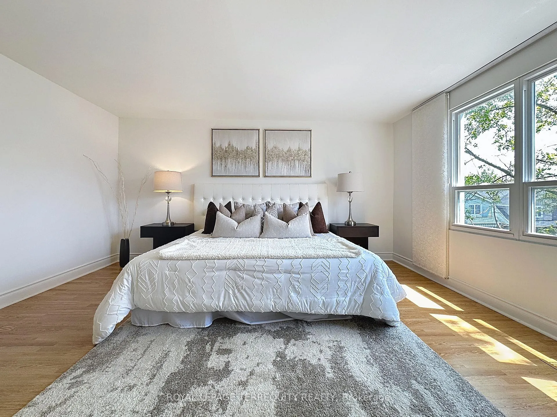 Photo 14 of 57 Queensdale Avenue, Toronto, Danforth Village-East York — HOMEH