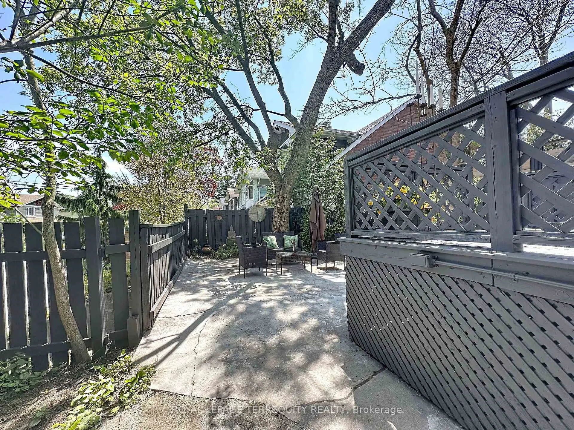 Photo 29 of 57 Queensdale Avenue, Toronto, Danforth Village-East York — HOMEH