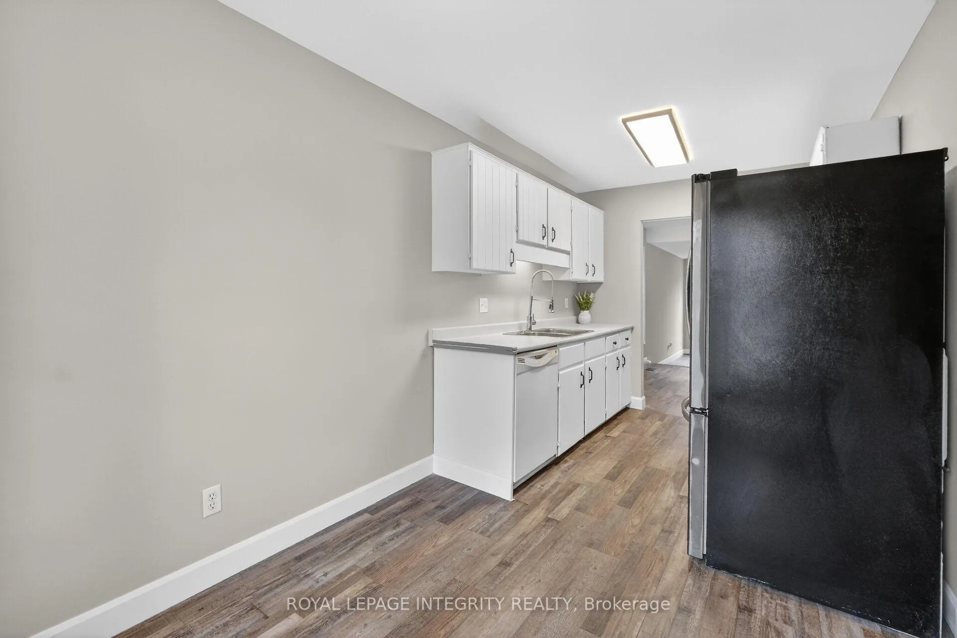 Photo 9 of 1167 Saint-Emmanuel Terrace, Ottawa, Convent Glen North — HOMEH