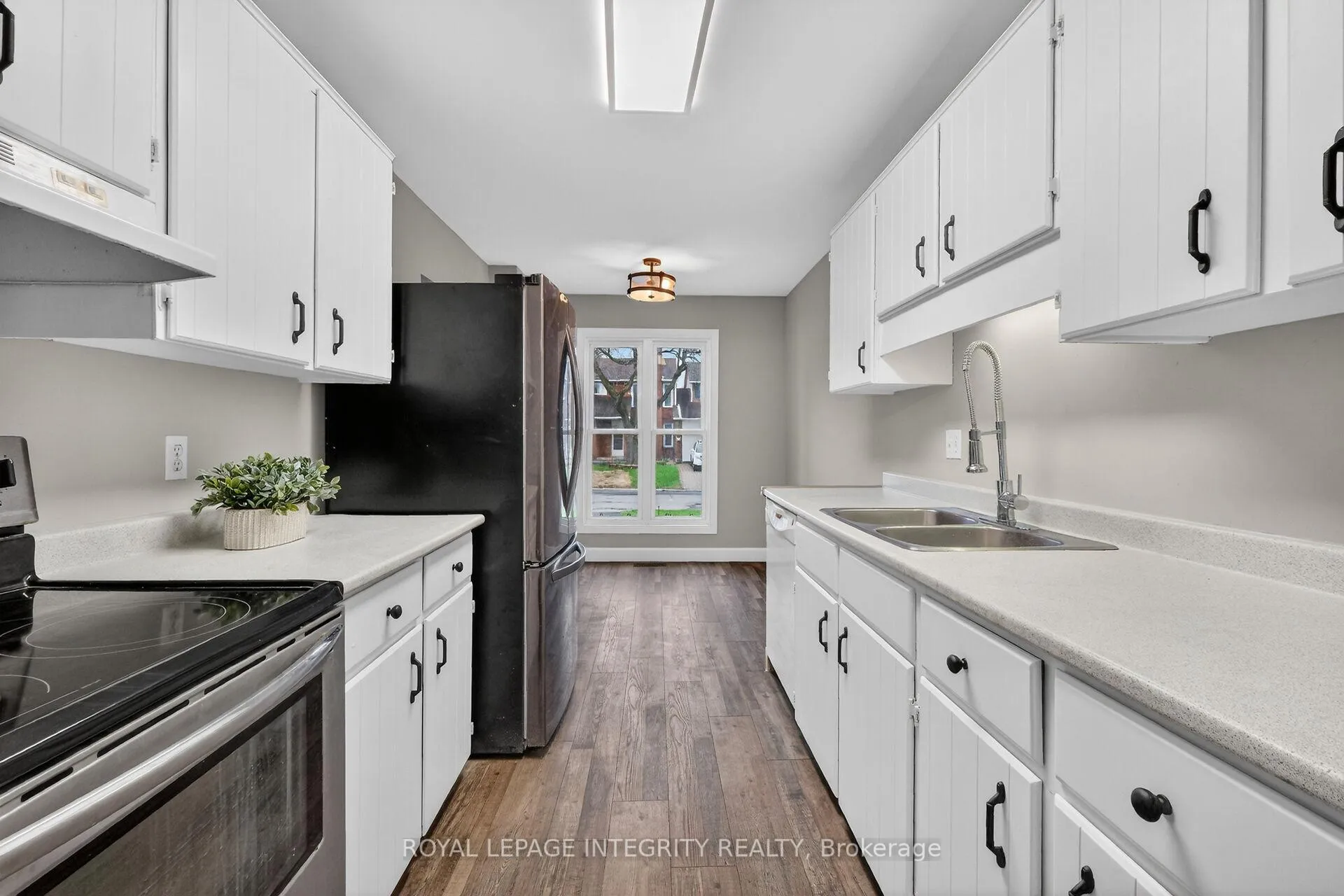 Photo 14 of 1167 Saint-Emmanuel Terrace, Ottawa, Convent Glen North — HOMEH