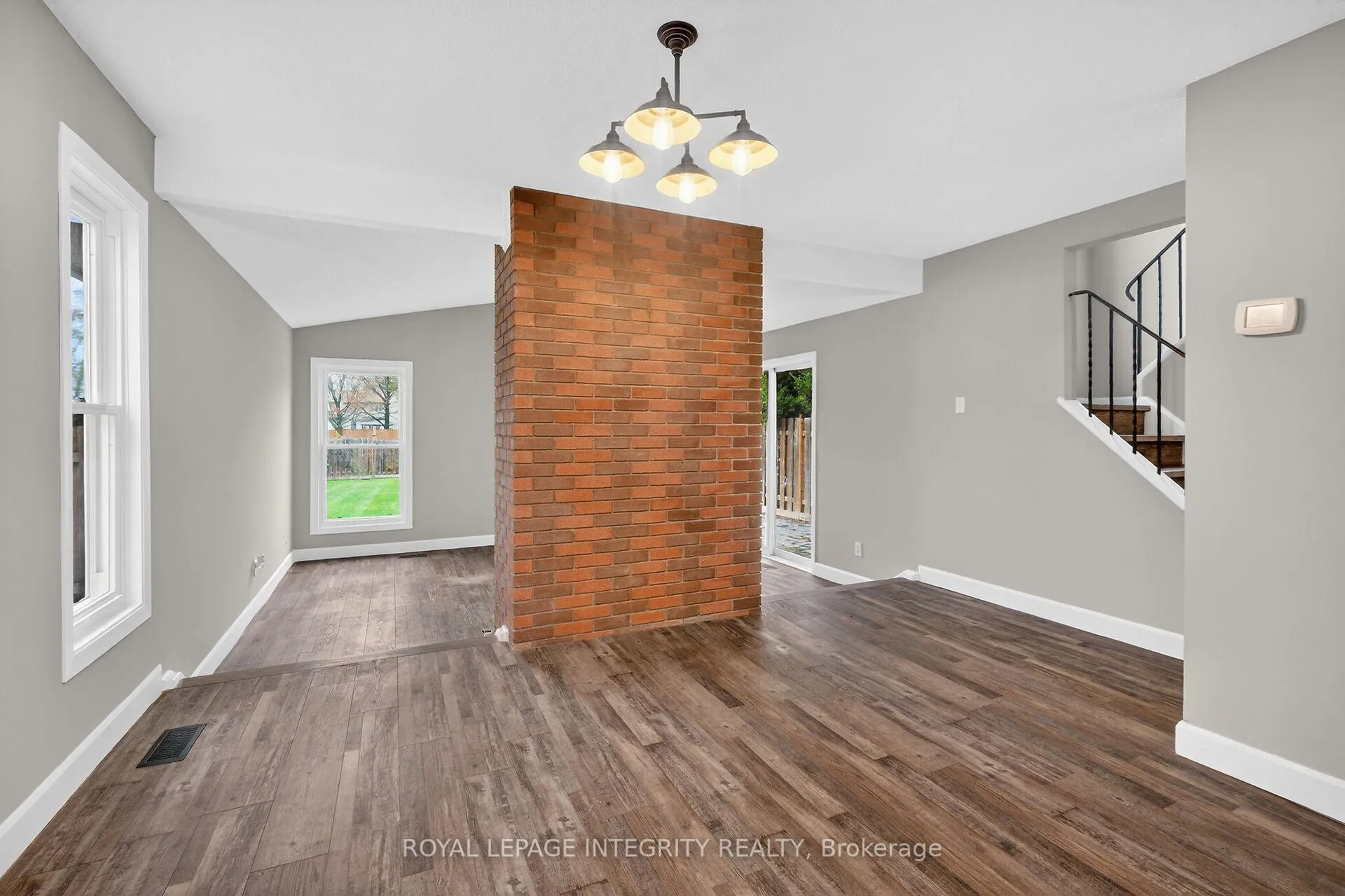 Photo 17 of 1167 Saint-Emmanuel Terrace, Ottawa, Convent Glen North — HOMEH