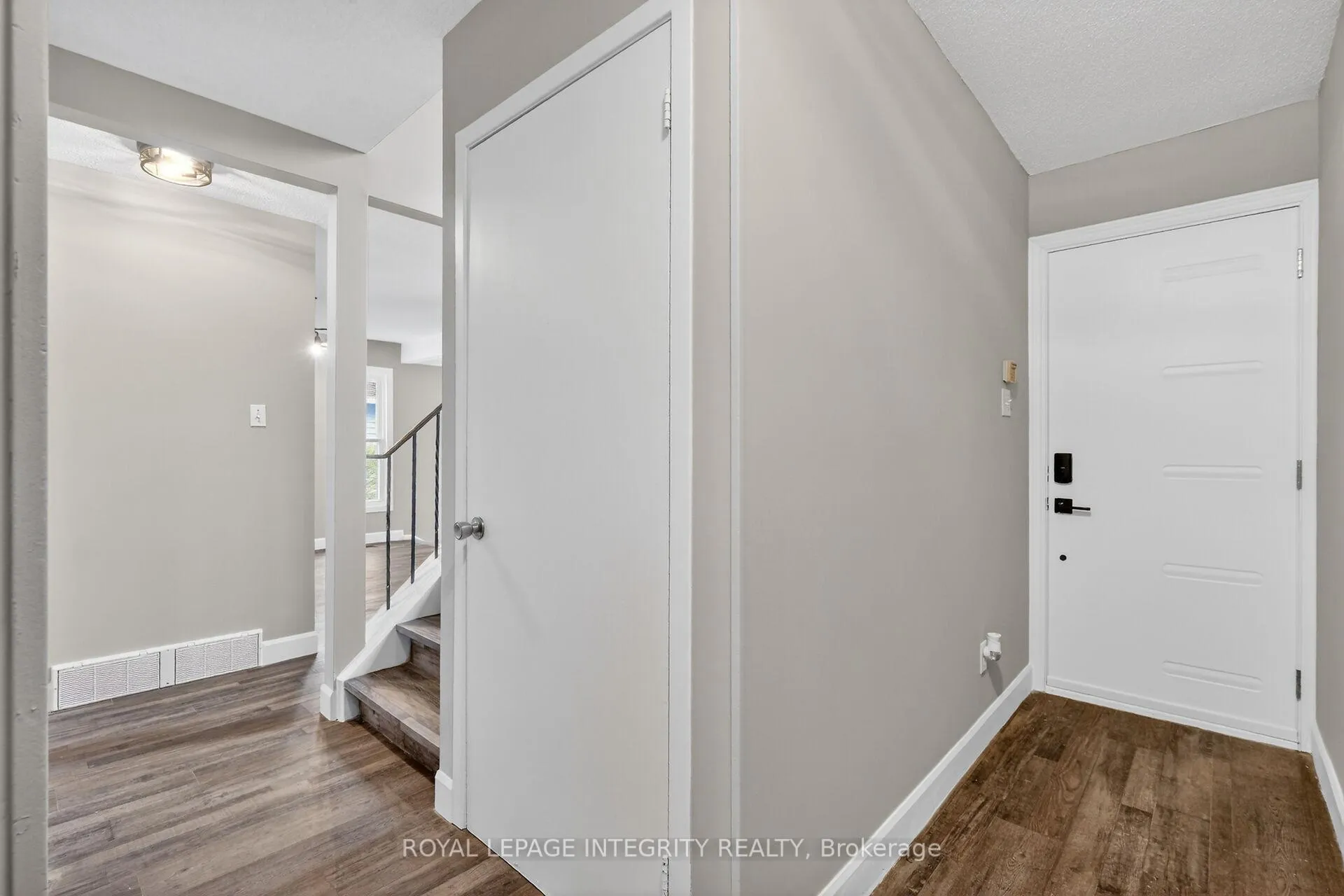 Photo 24 of 1167 Saint-Emmanuel Terrace, Ottawa, Convent Glen North — HOMEH