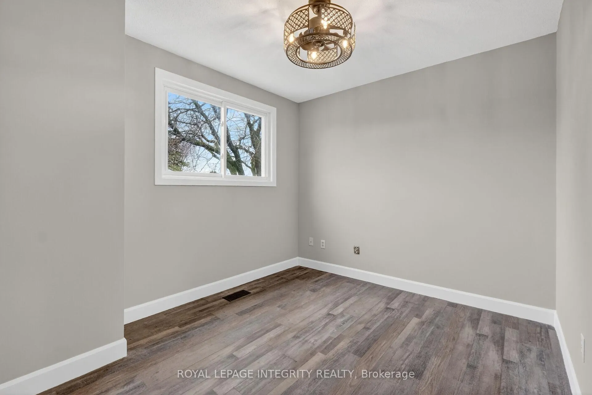 Photo 37 of 1167 Saint-Emmanuel Terrace, Ottawa, Convent Glen North — HOMEH