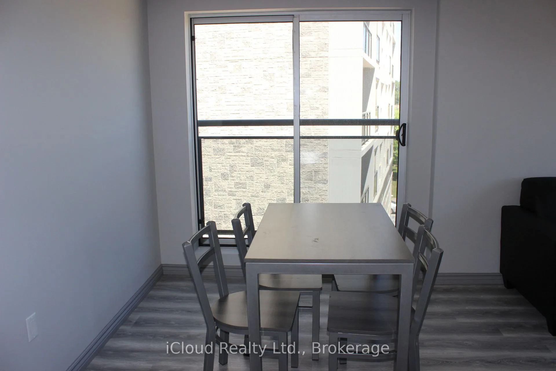 Photo 8 of Unit 401, 275 Larch Street, Waterloo, Beechwood/University — HOMEH