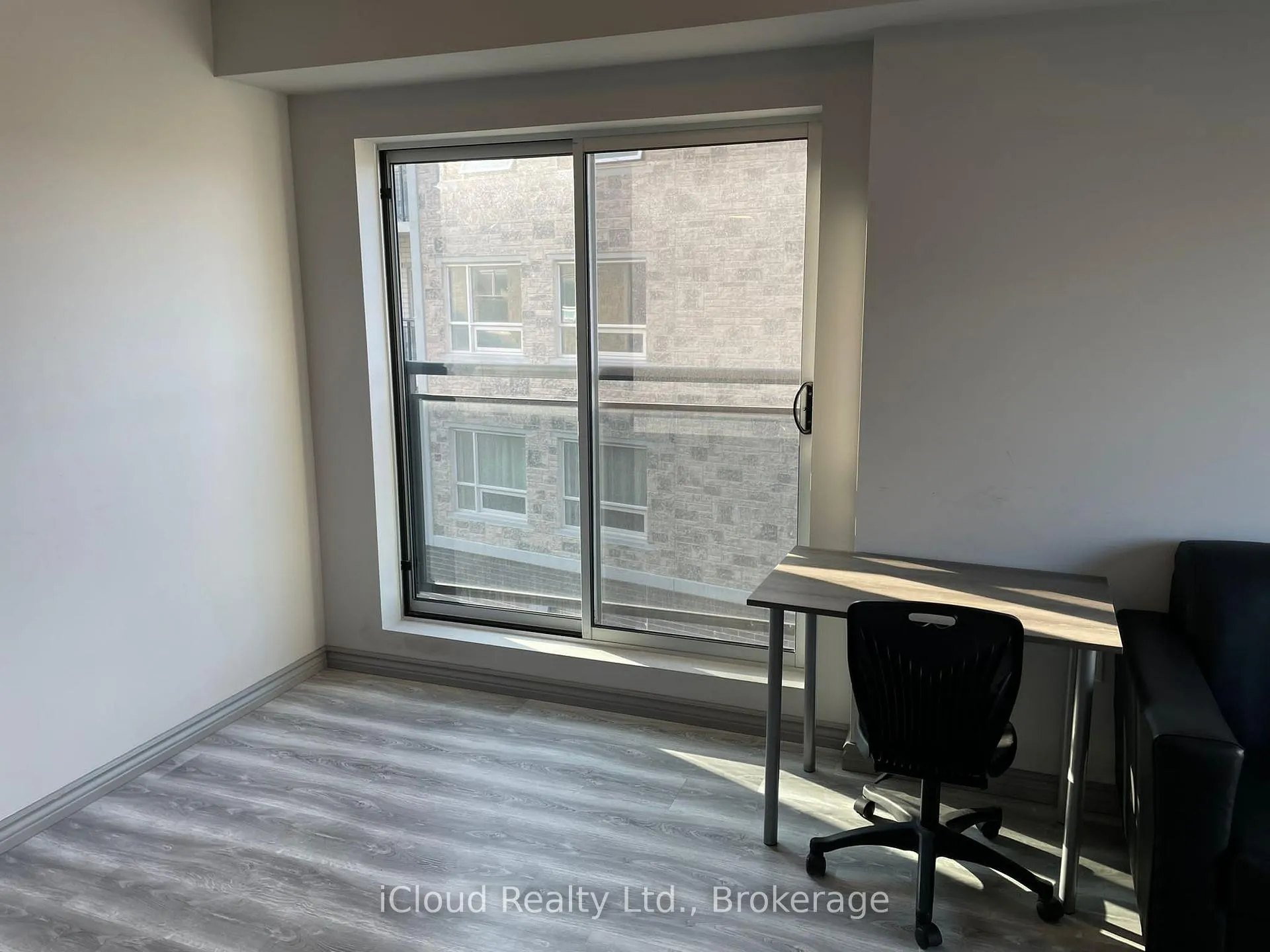 Photo 14 of Unit 401, 275 Larch Street, Waterloo, Beechwood/University — HOMEH
