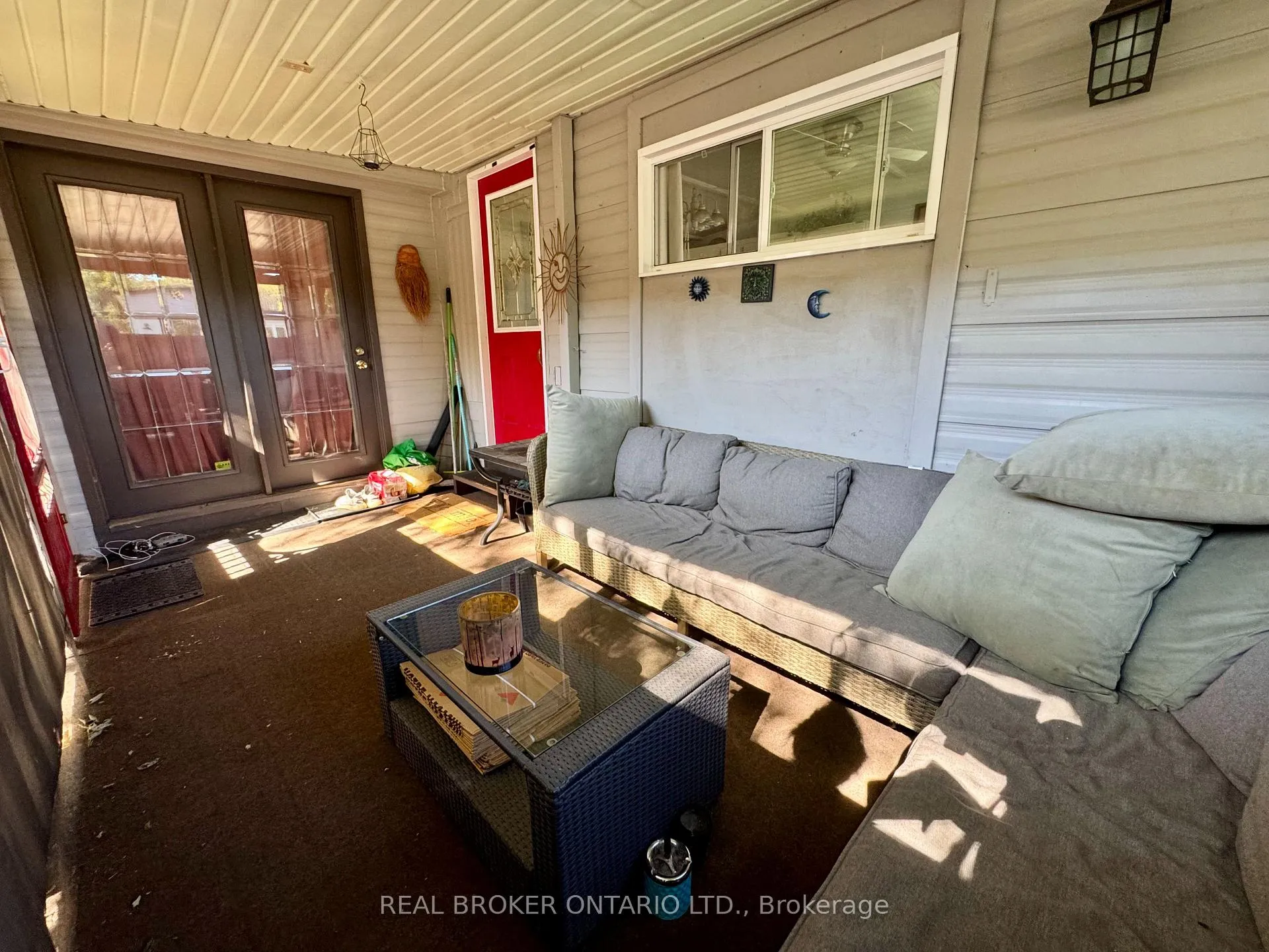 Photo 3 of Unit 243, 580 Beaver Creek Road, Waterloo, Columbia Forest — HOMEH