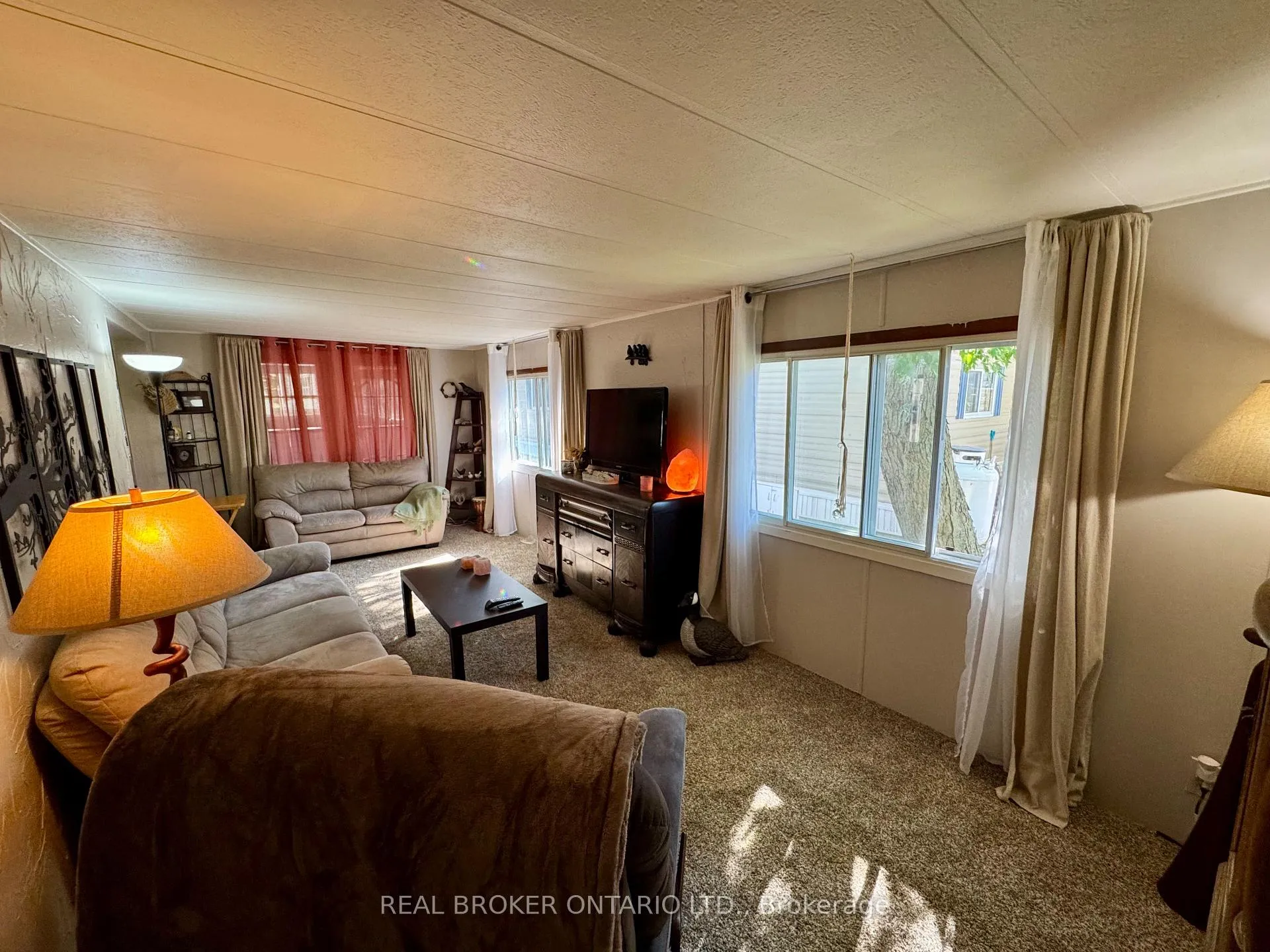 Photo 13 of Unit 243, 580 Beaver Creek Road, Waterloo, Columbia Forest — HOMEH